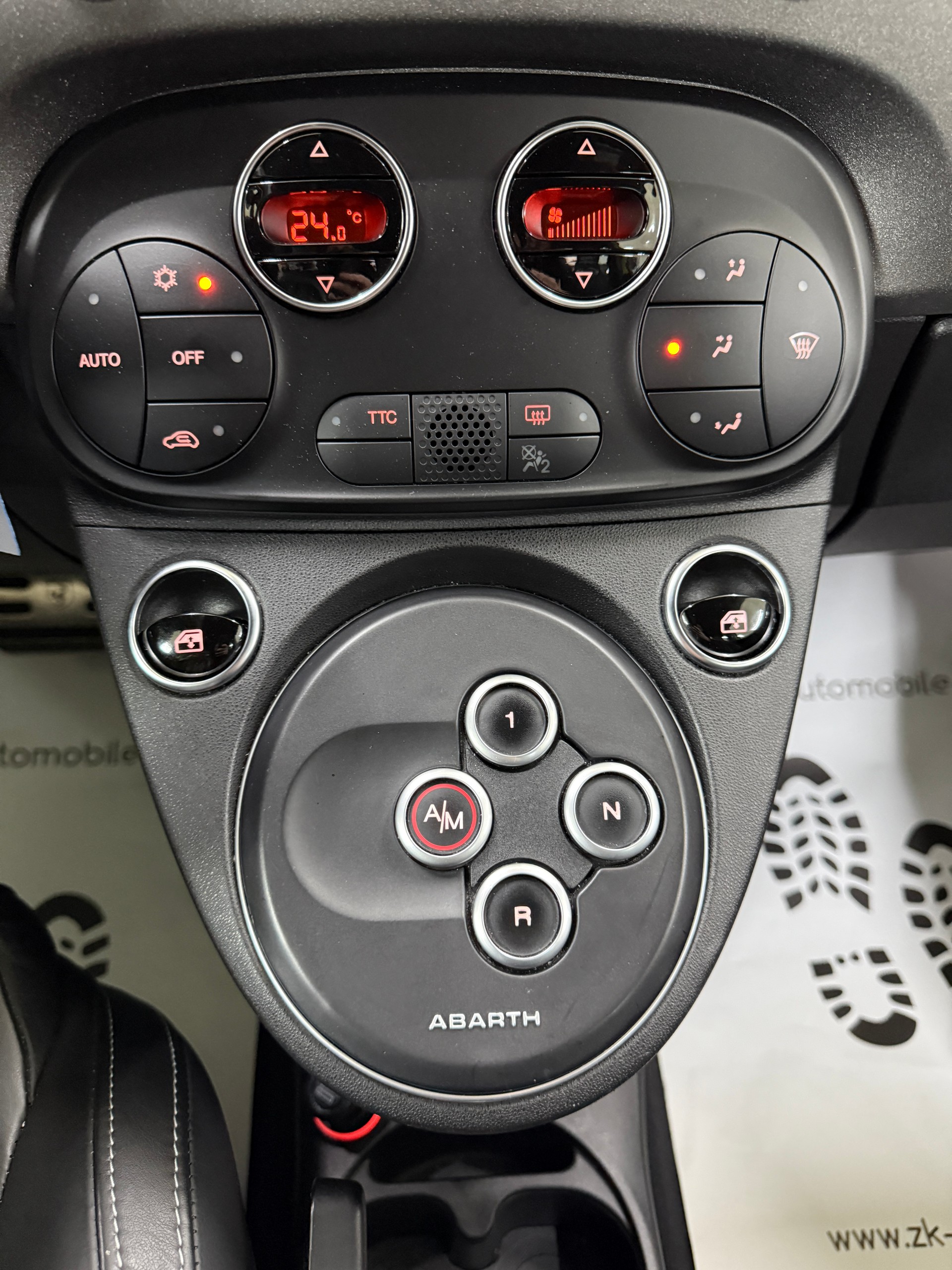 FIAT 595 1.4 16V Turbo Abarth Comp 110° Anniv. Duologic-image-12