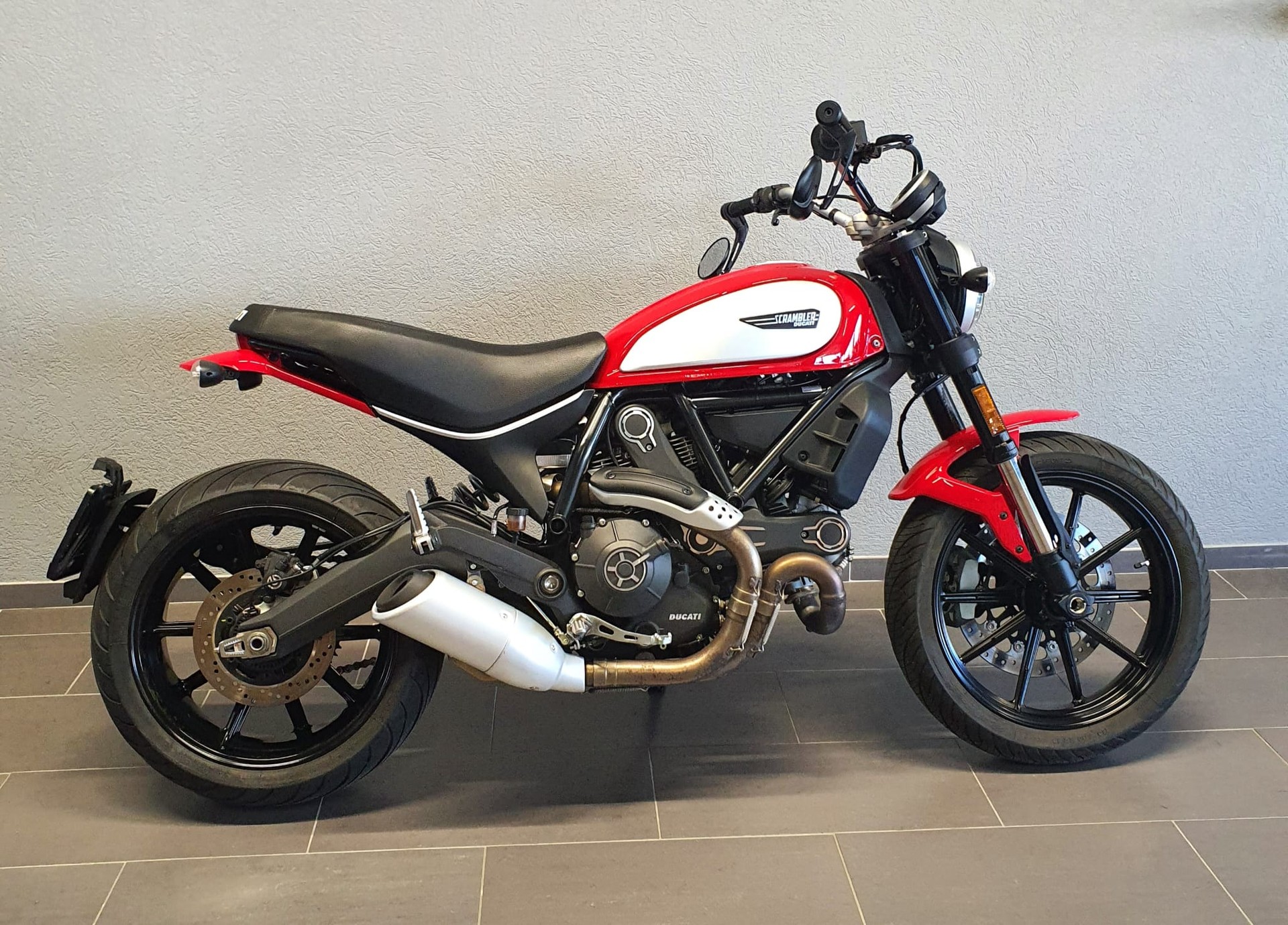 DUCATI Scrambler 800 Classic ABS (25kW)-image-1