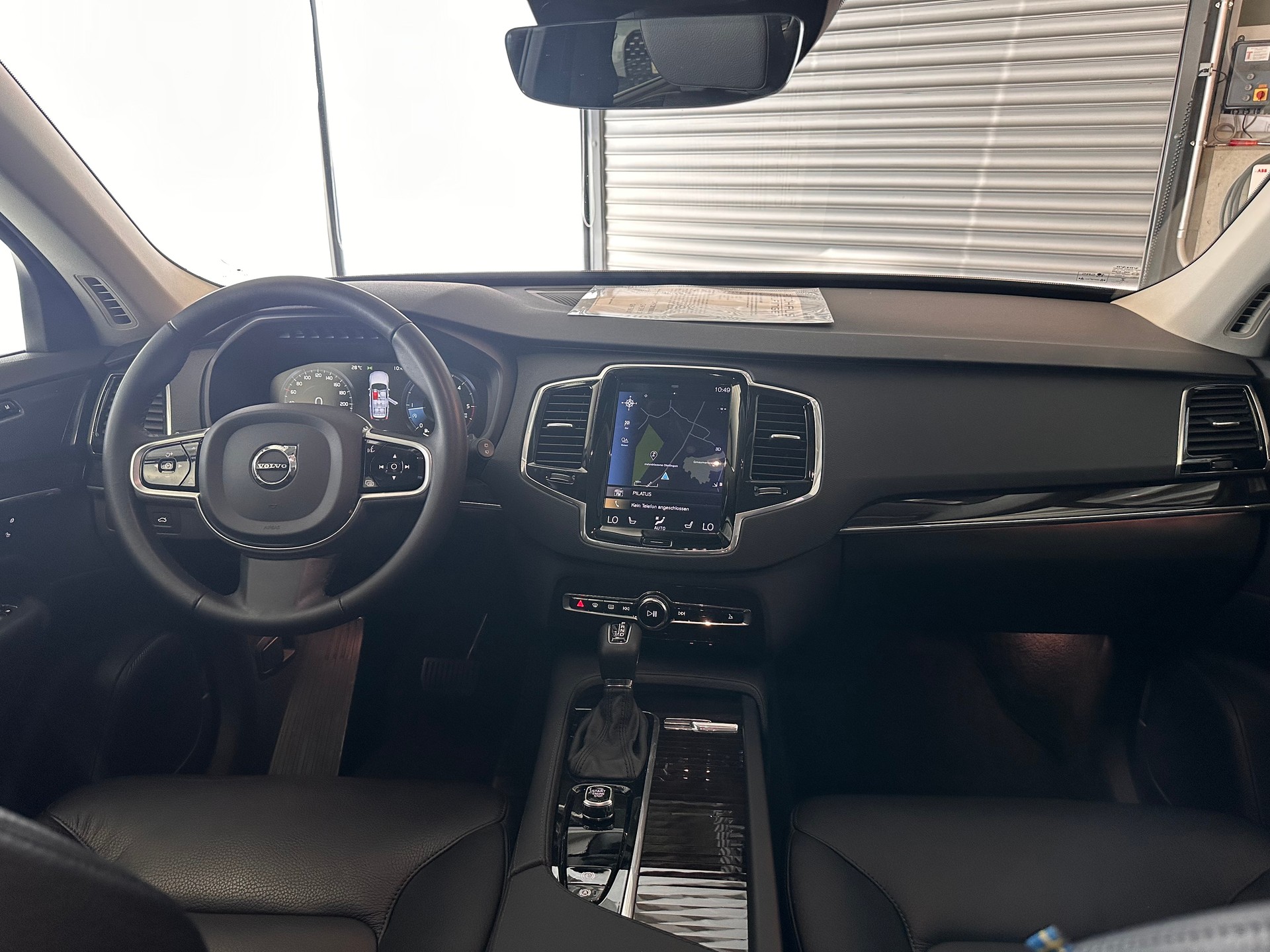 VOLVO XC90 2.0 D5 Momentum 7P. AWD-image-25