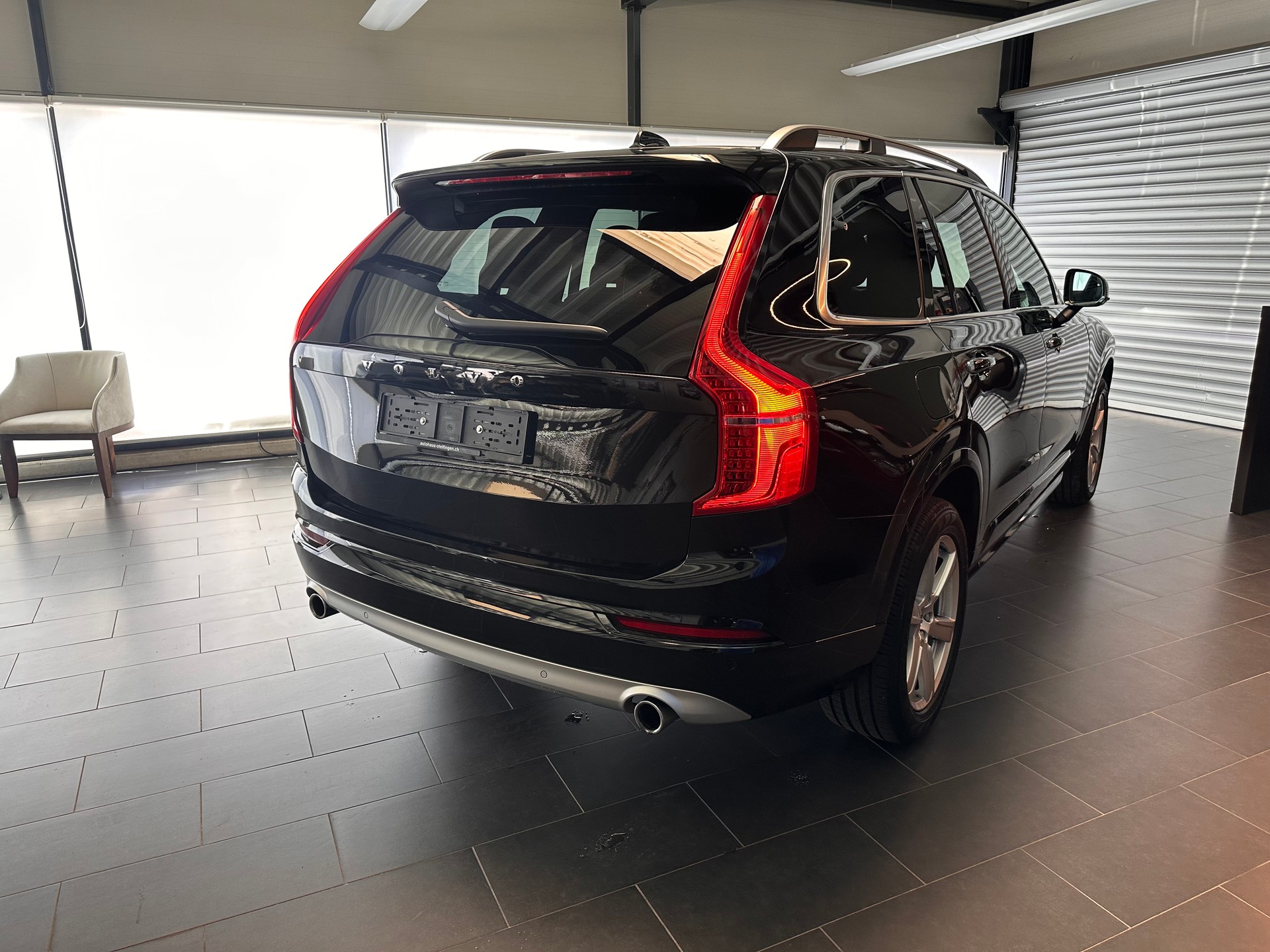 VOLVO XC90 2.0 D5 Momentum 7P. AWD-image-24