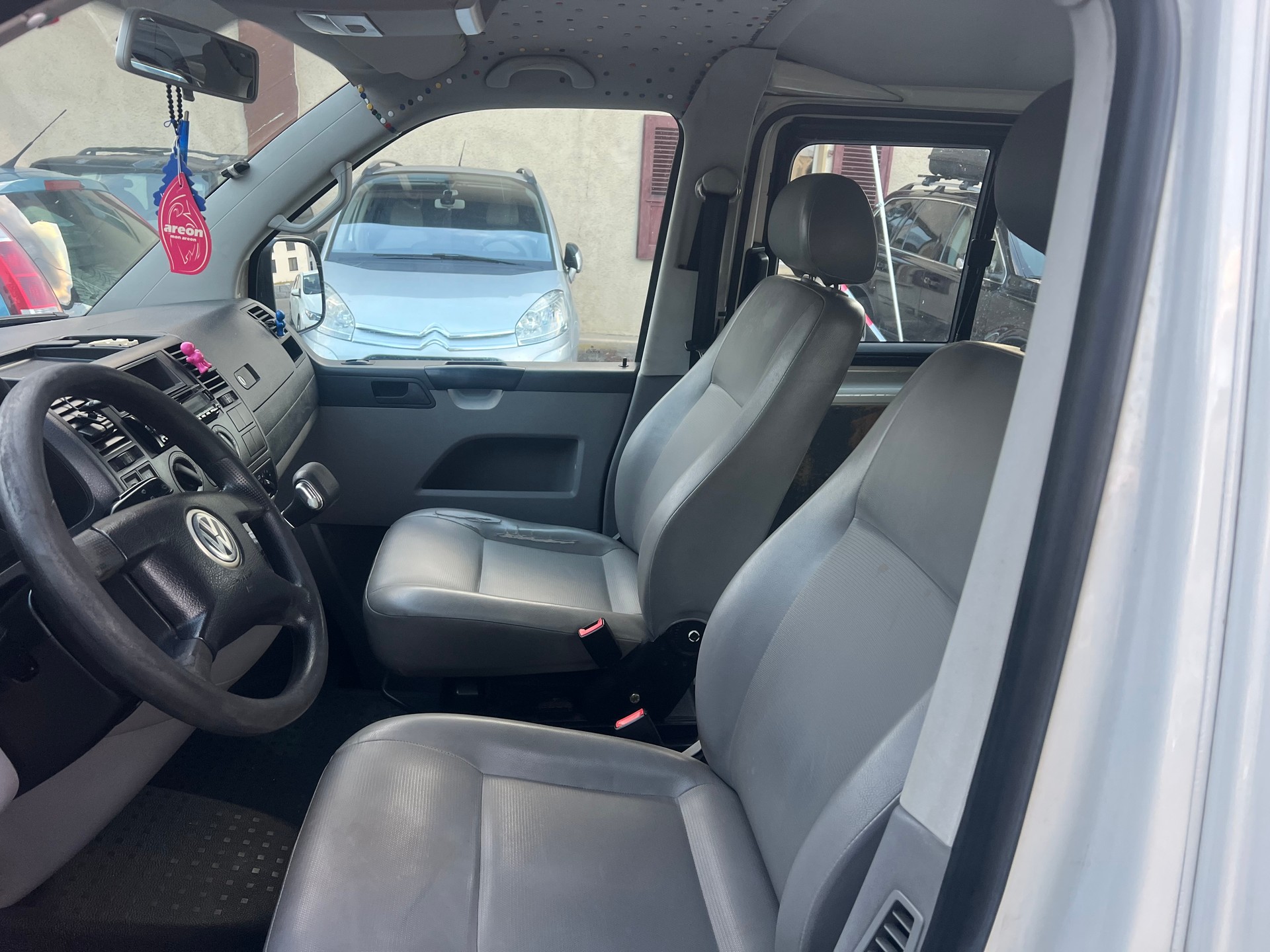 VW T5 Caravelle Trend 2.5 TDI PD-image-6