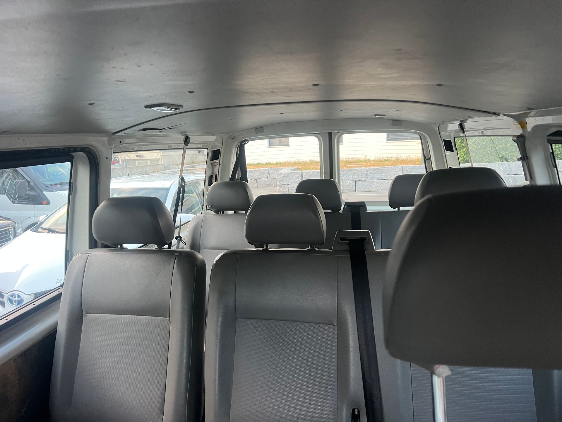 VW T5 Caravelle Trend 2.5 TDI PD-image-7