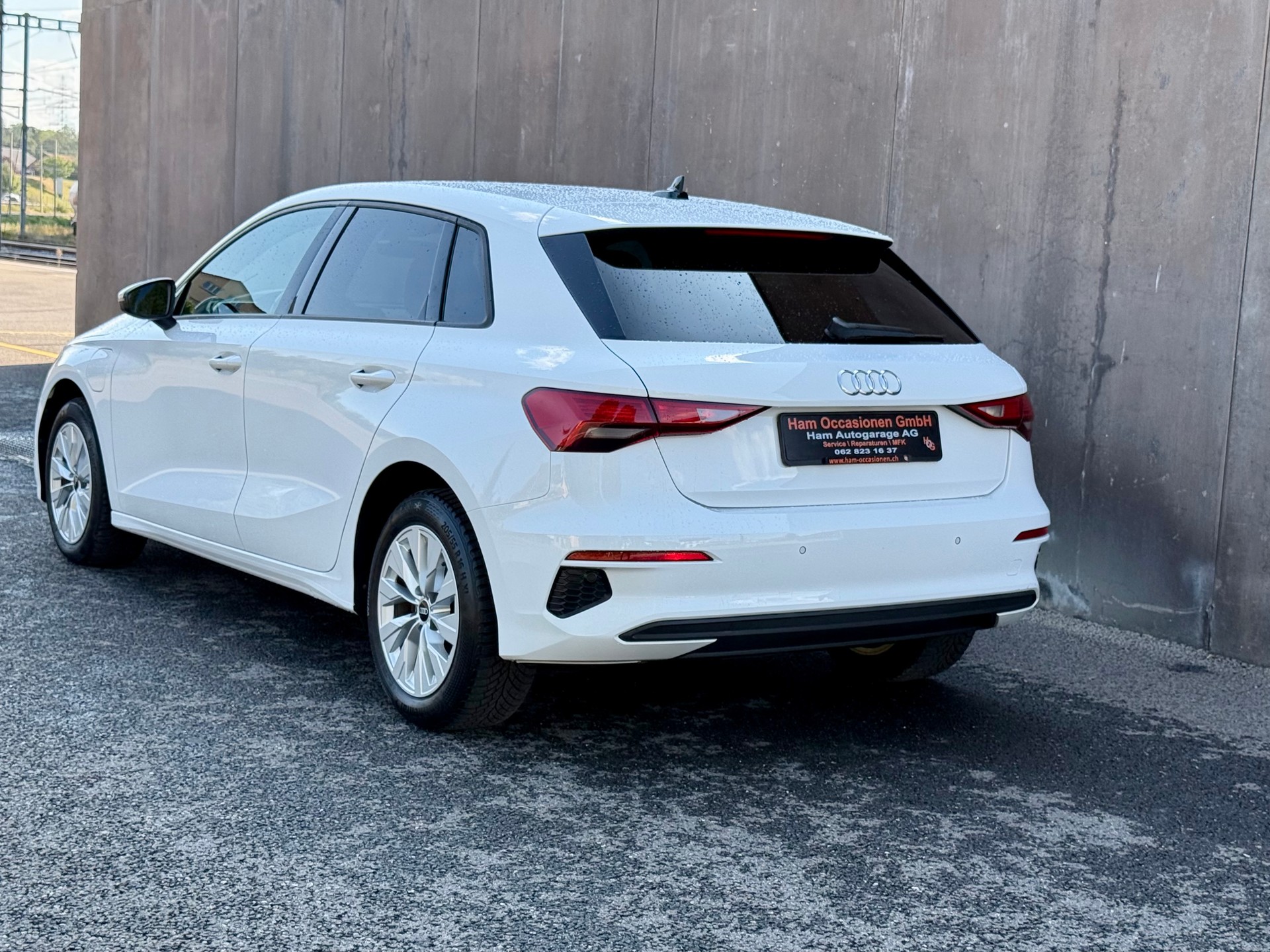 AUDI A3 Sportback 40 TFSI e S-tronic-showroom-element-2