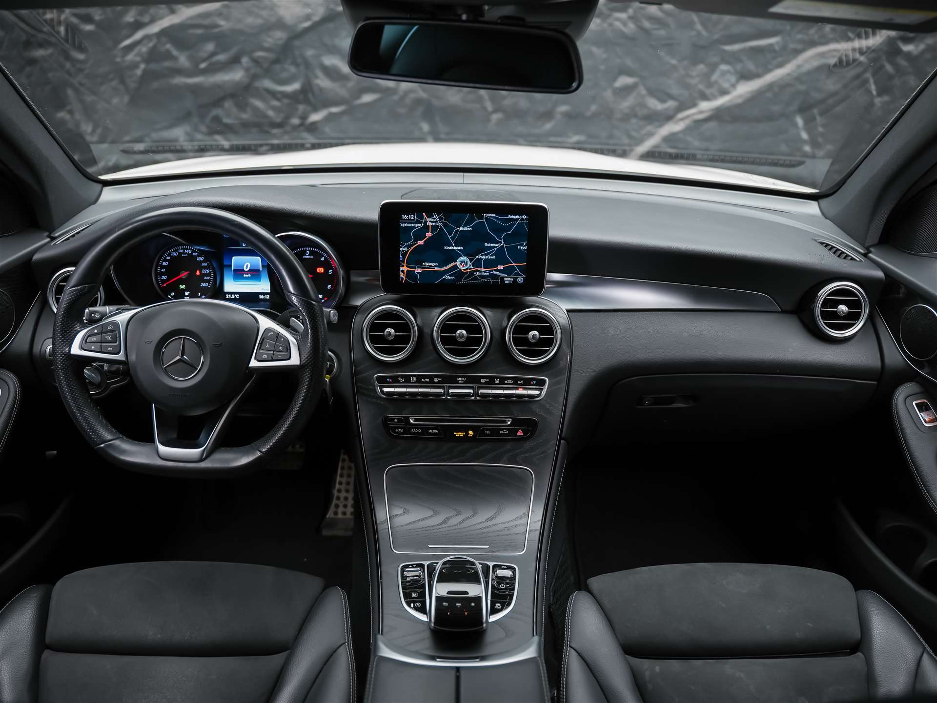 MERCEDES-BENZ GLC 350 d AMG Line 4Matic 9G-Tronic *Standheizung*Head Up*Sitzheizung*-image-17