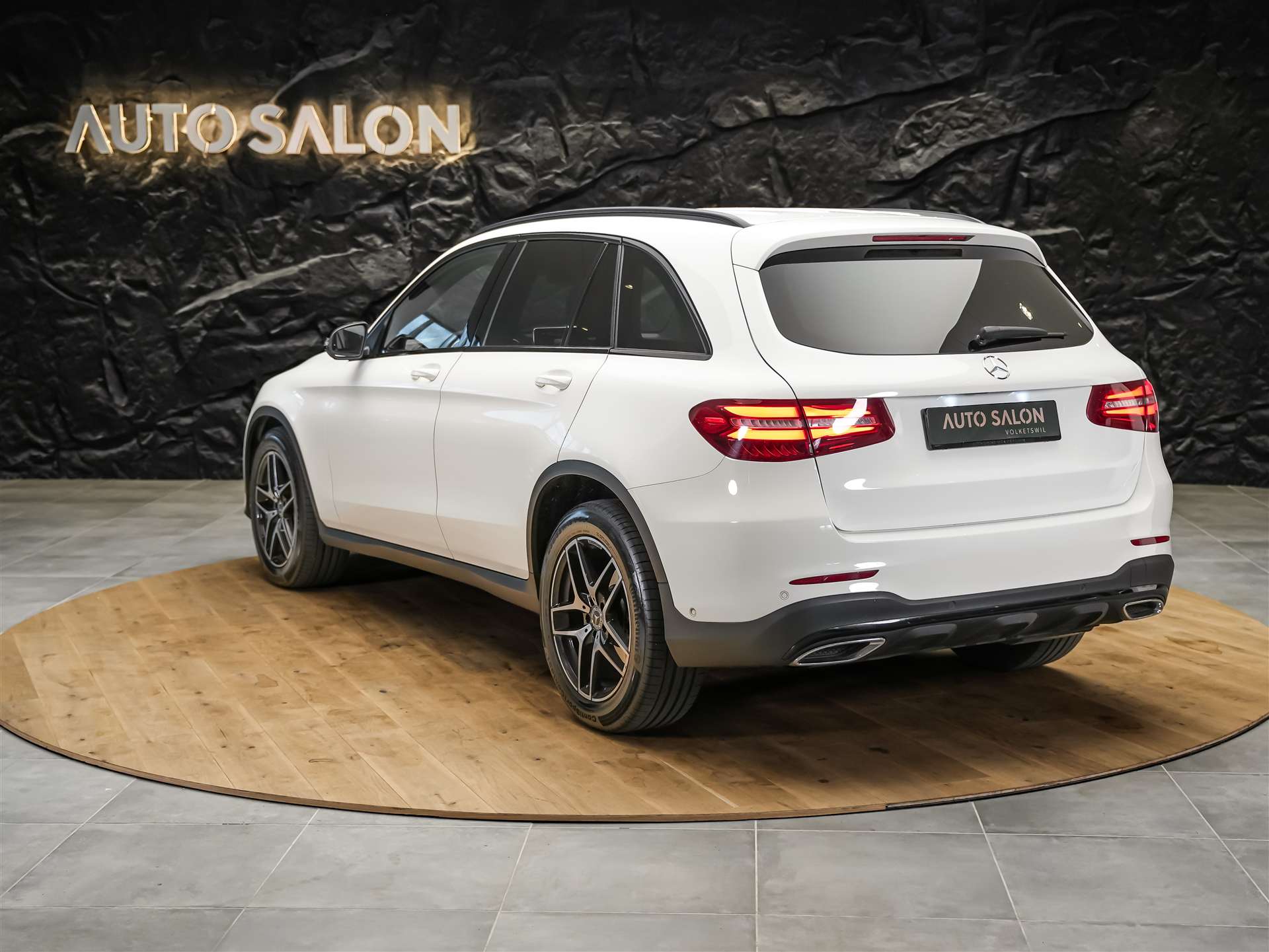 MERCEDES-BENZ GLC 350 d AMG Line 4Matic 9G-Tronic *Standheizung*Head Up*Sitzheizung*-showroom-element-2