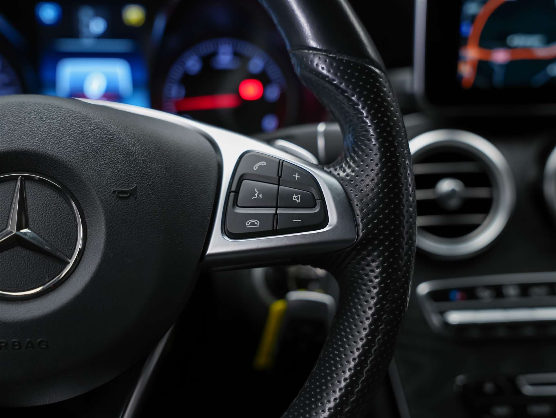 MERCEDES-BENZ GLC 350 d AMG Line 4Matic 9G-Tronic *Standheizung*Head Up*Sitzheizung*-image-27