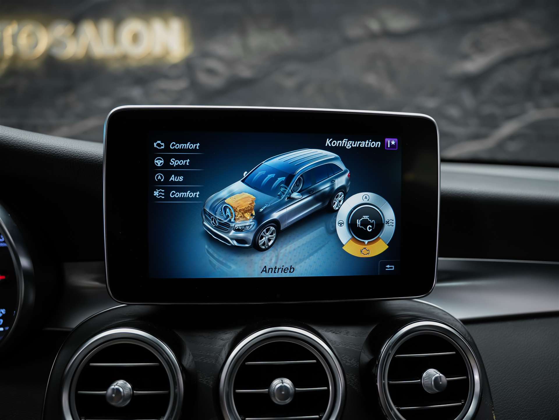 MERCEDES-BENZ GLC 350 d AMG Line 4Matic 9G-Tronic *Standheizung*Head Up*Sitzheizung*-image-34