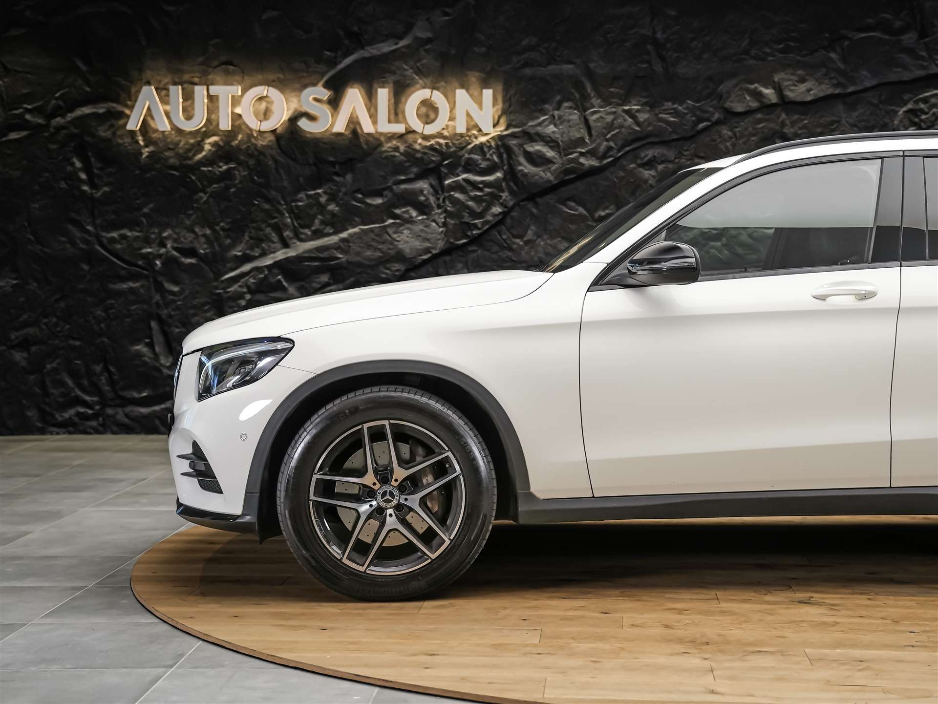 MERCEDES-BENZ GLC 350 d AMG Line 4Matic 9G-Tronic *Standheizung*Head Up*Sitzheizung*-image-14