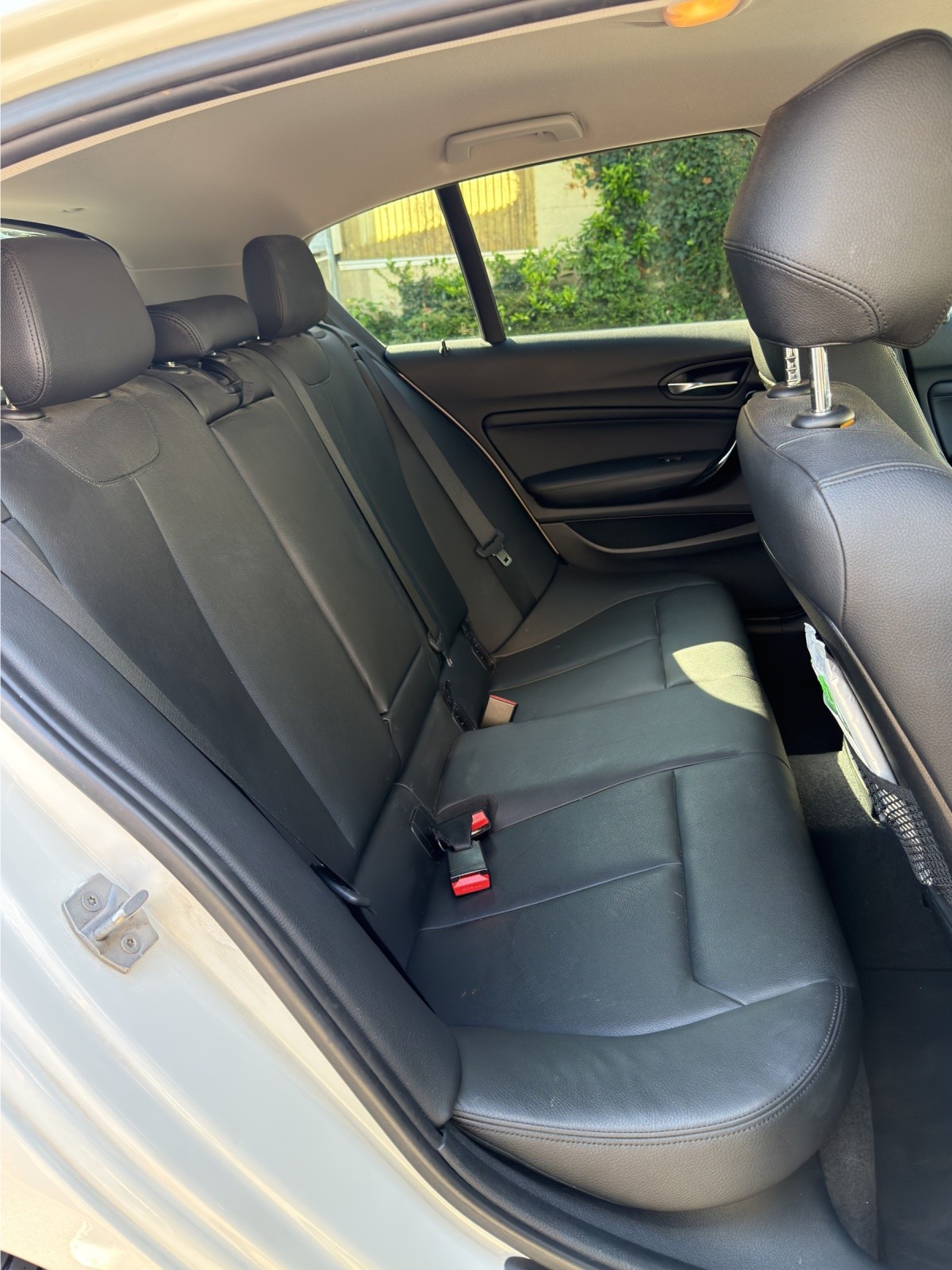 BMW 120i Steptronic-image-10