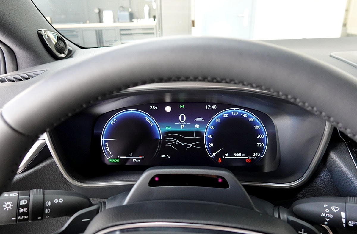TOYOTA Corolla Touring Sports 2.0 HSD Premium e-CVT, VOLLEDER, Panoramaglasdach-image-11