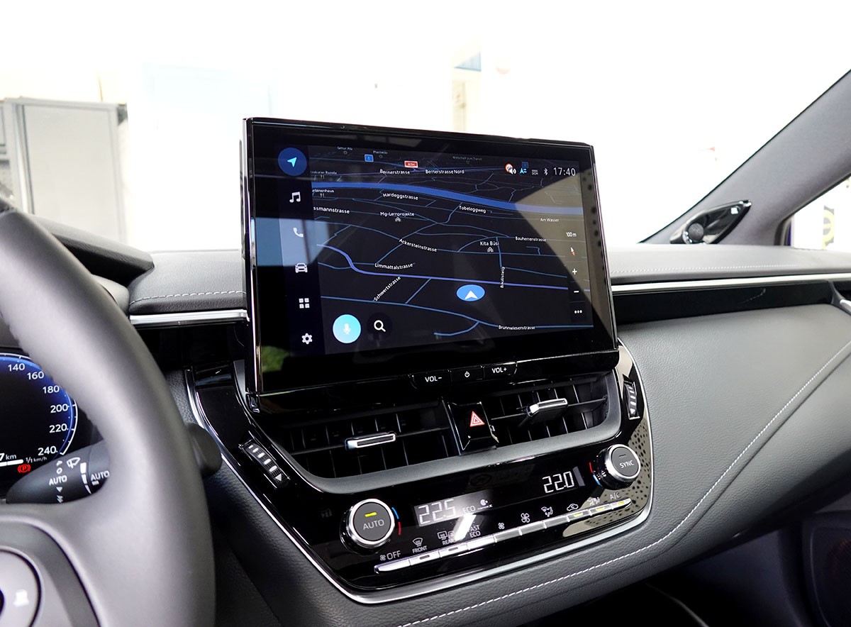 TOYOTA Corolla Touring Sports 2.0 HSD Premium e-CVT, VOLLEDER, Panoramaglasdach-image-9