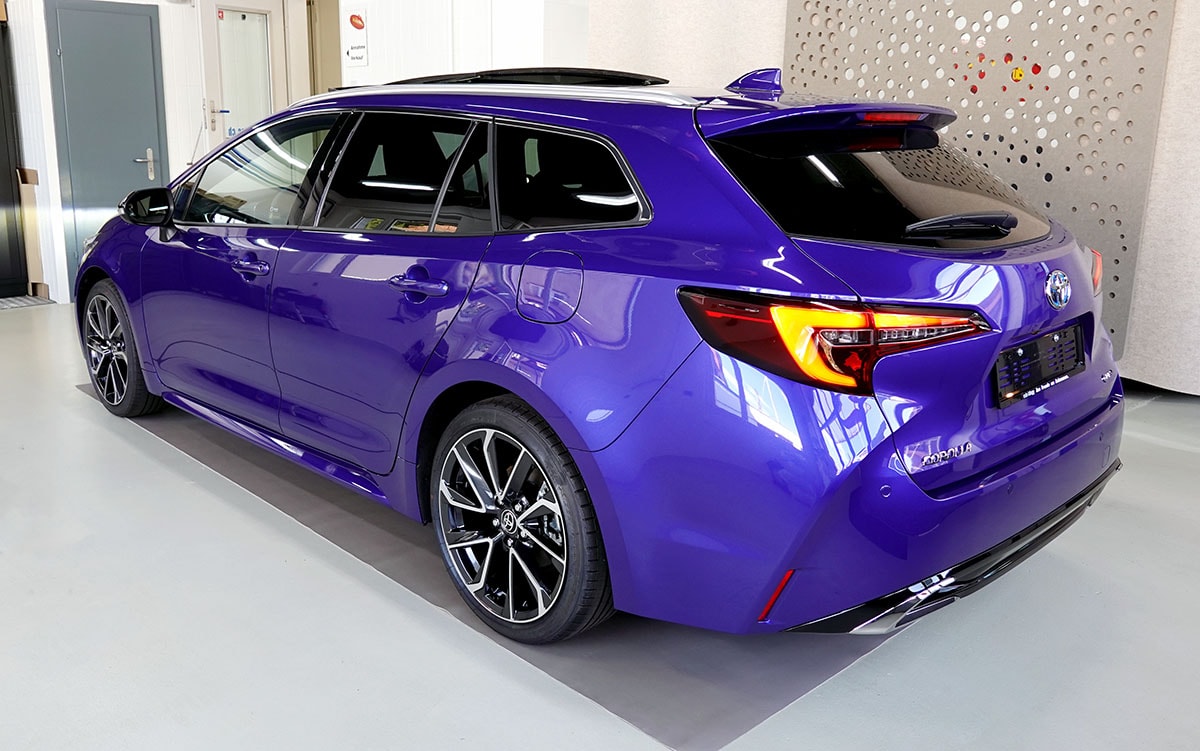 TOYOTA Corolla Touring Sports 2.0 HSD Premium e-CVT, VOLLEDER, Panoramaglasdach-showroom-element-2
