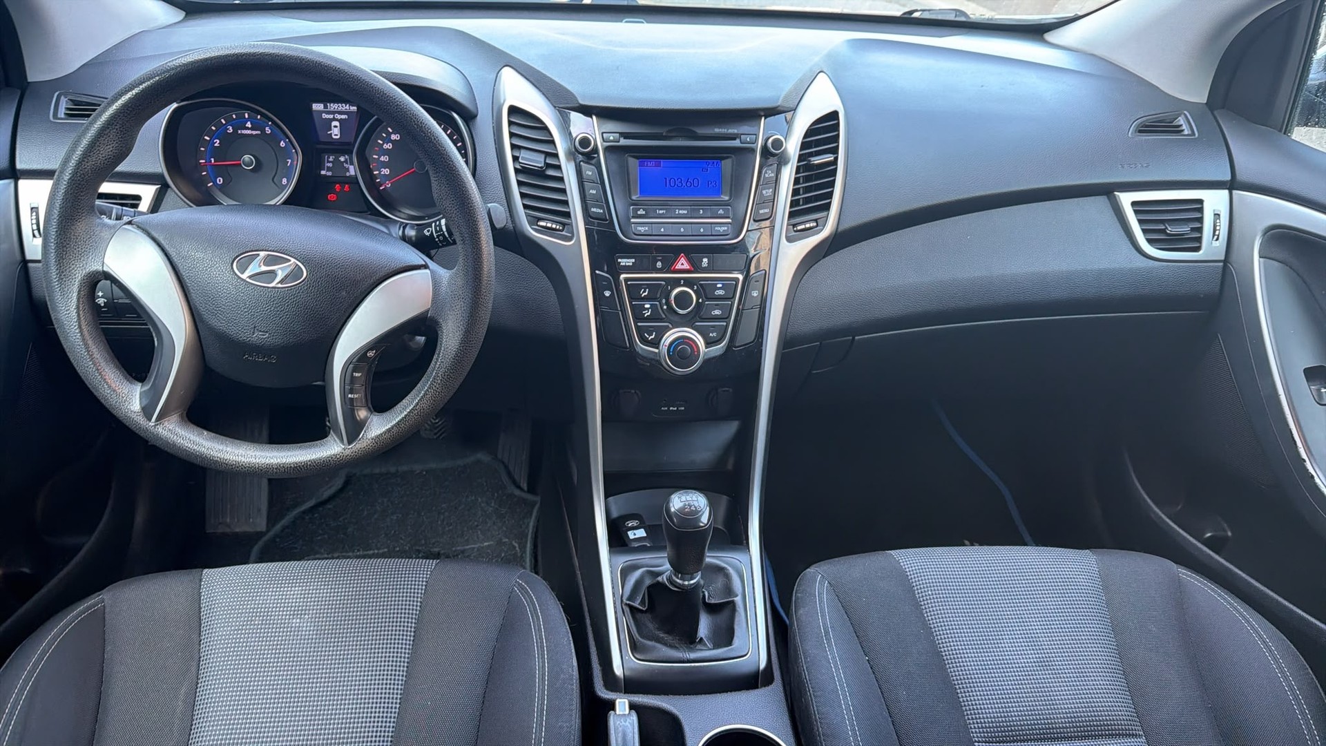 HYUNDAI i30 1.4 Comfort-image-6
