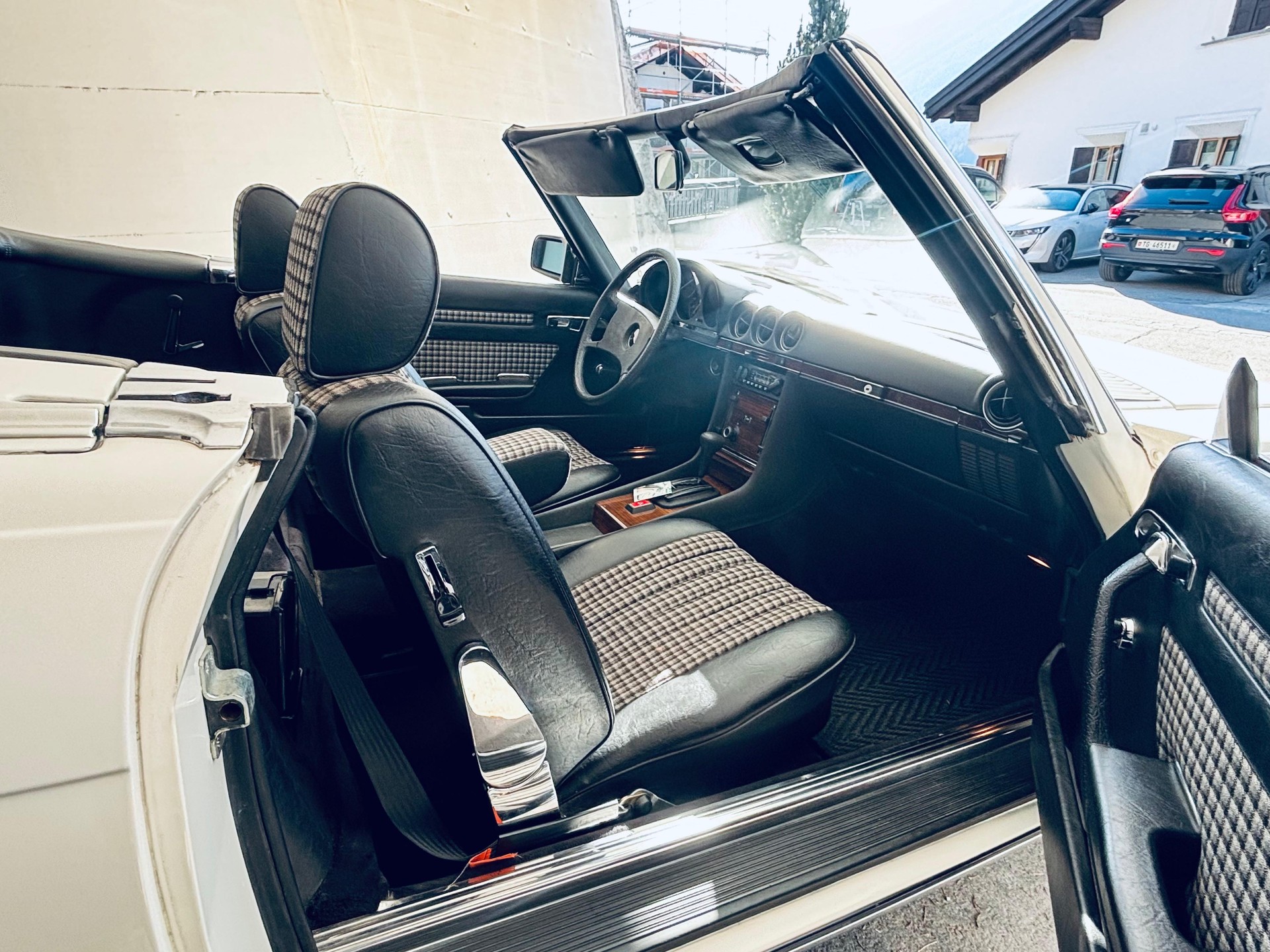 MERCEDES-BENZ 280 SL Veteran-image-18
