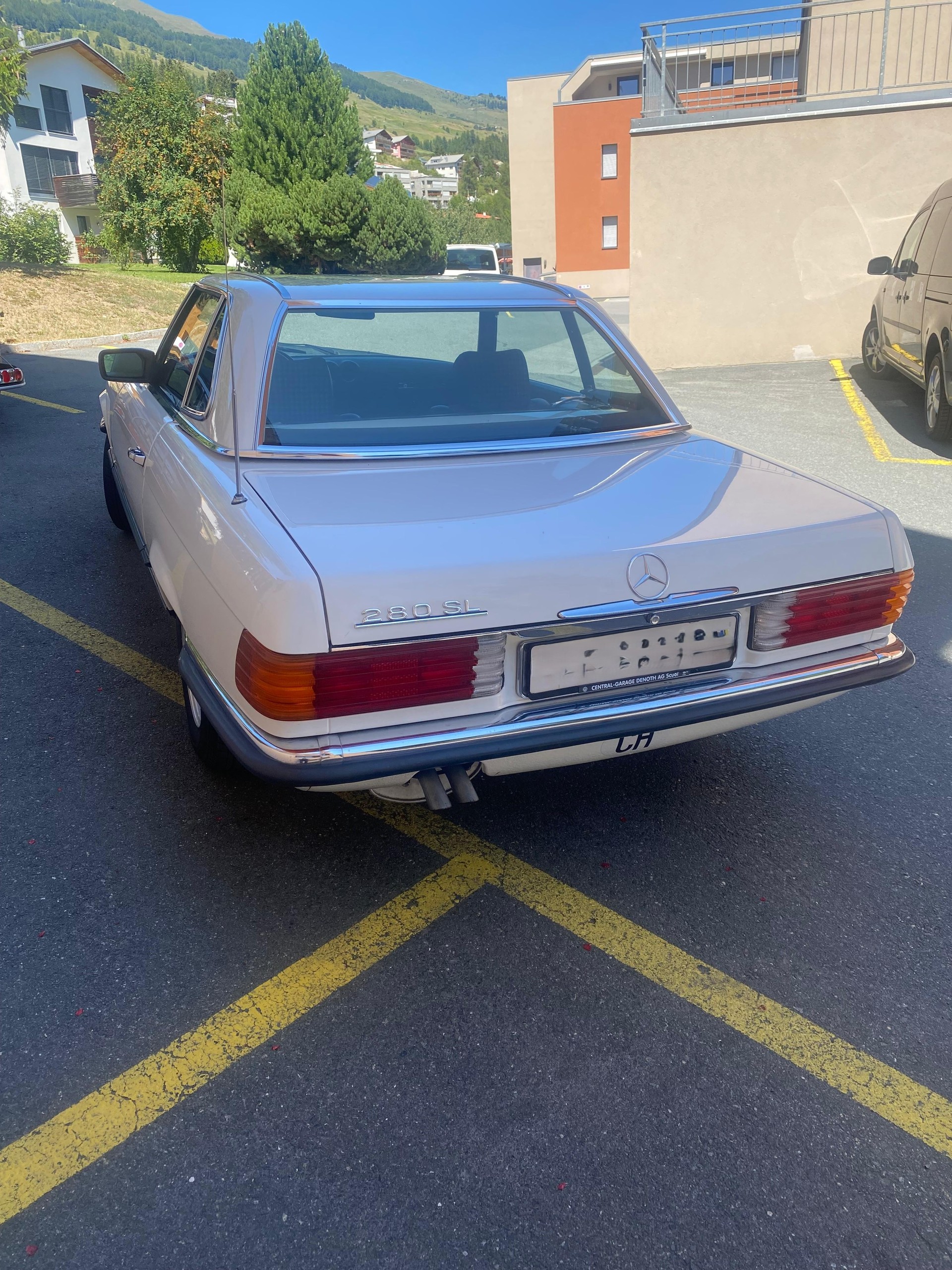 MERCEDES-BENZ 280 SL Veteran-image-9