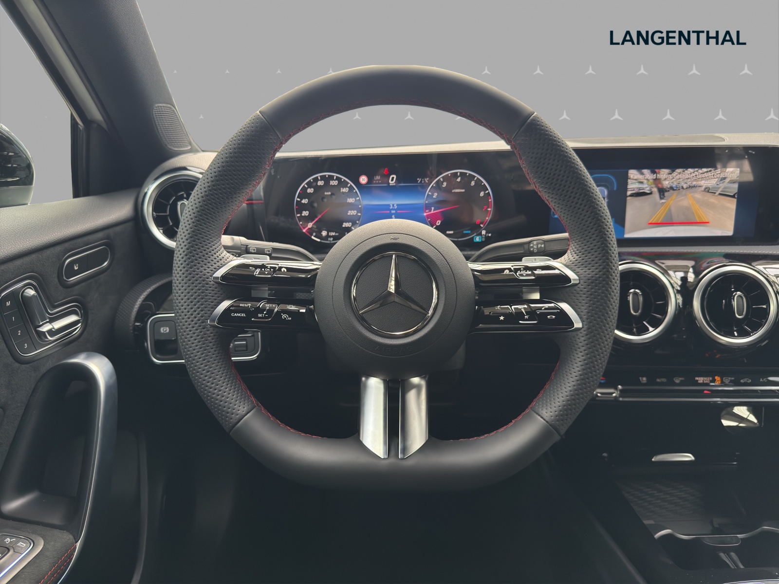 MERCEDES-BENZ A 220 4Matic 8G-DCT-image-8
