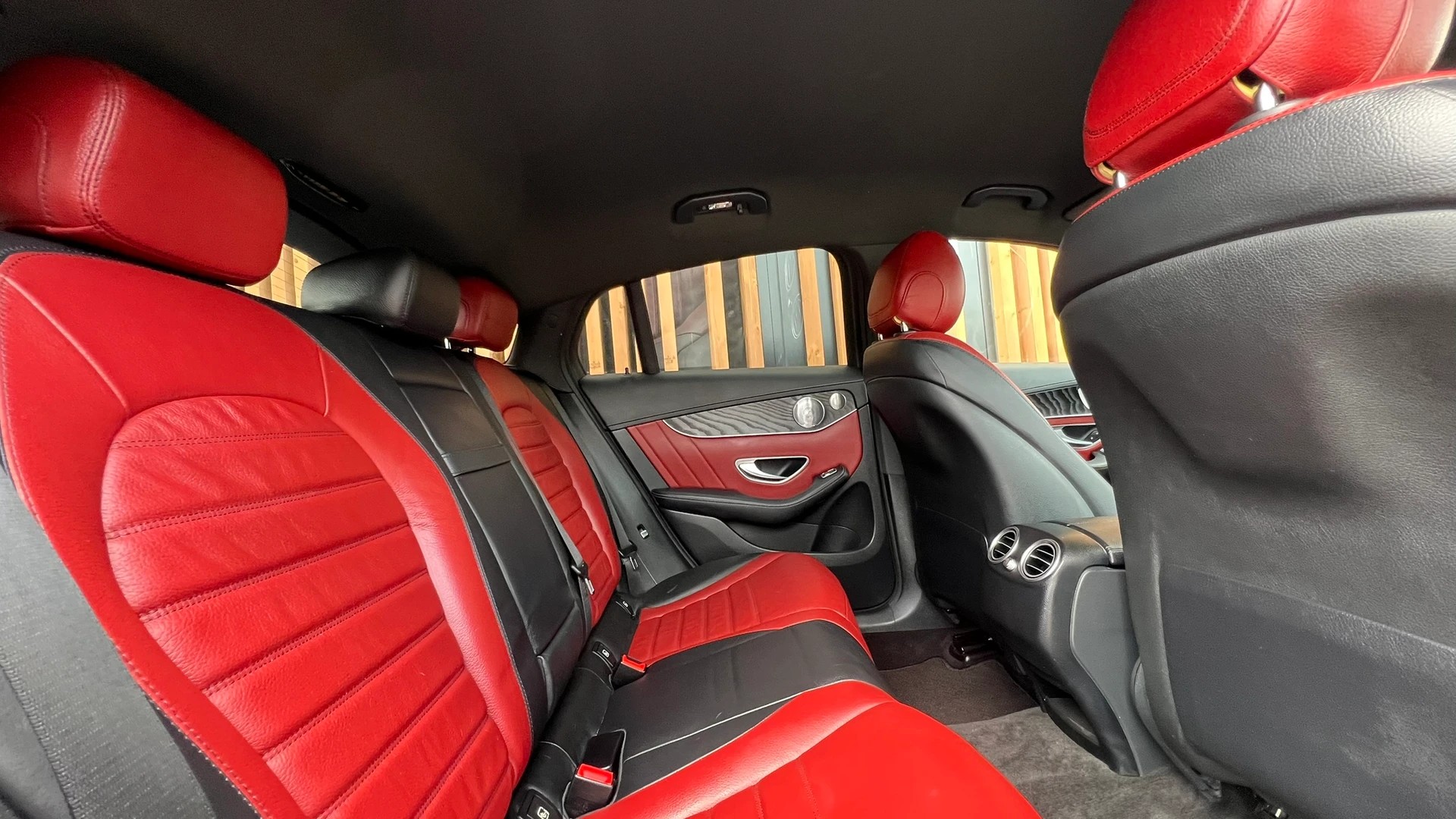 MERCEDES-BENZ GLC COUPÉ 250 AMG LINE NIGHT 4MATIC 9G-TRONIC l 211 PS-image-26