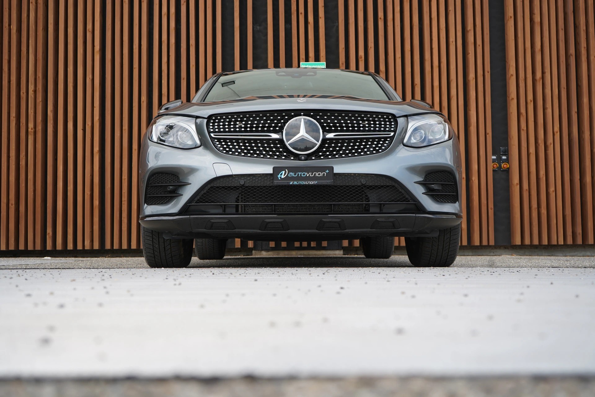 MERCEDES-BENZ GLC COUPÉ 250 AMG LINE NIGHT 4MATIC 9G-TRONIC l 211 PS-image-13