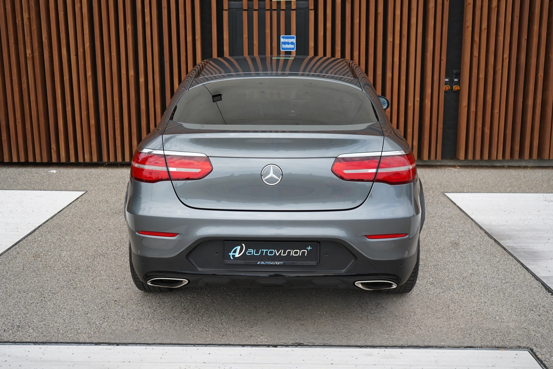 MERCEDES-BENZ GLC COUPÉ 250 AMG LINE NIGHT 4MATIC 9G-TRONIC l 211 PS-image-14