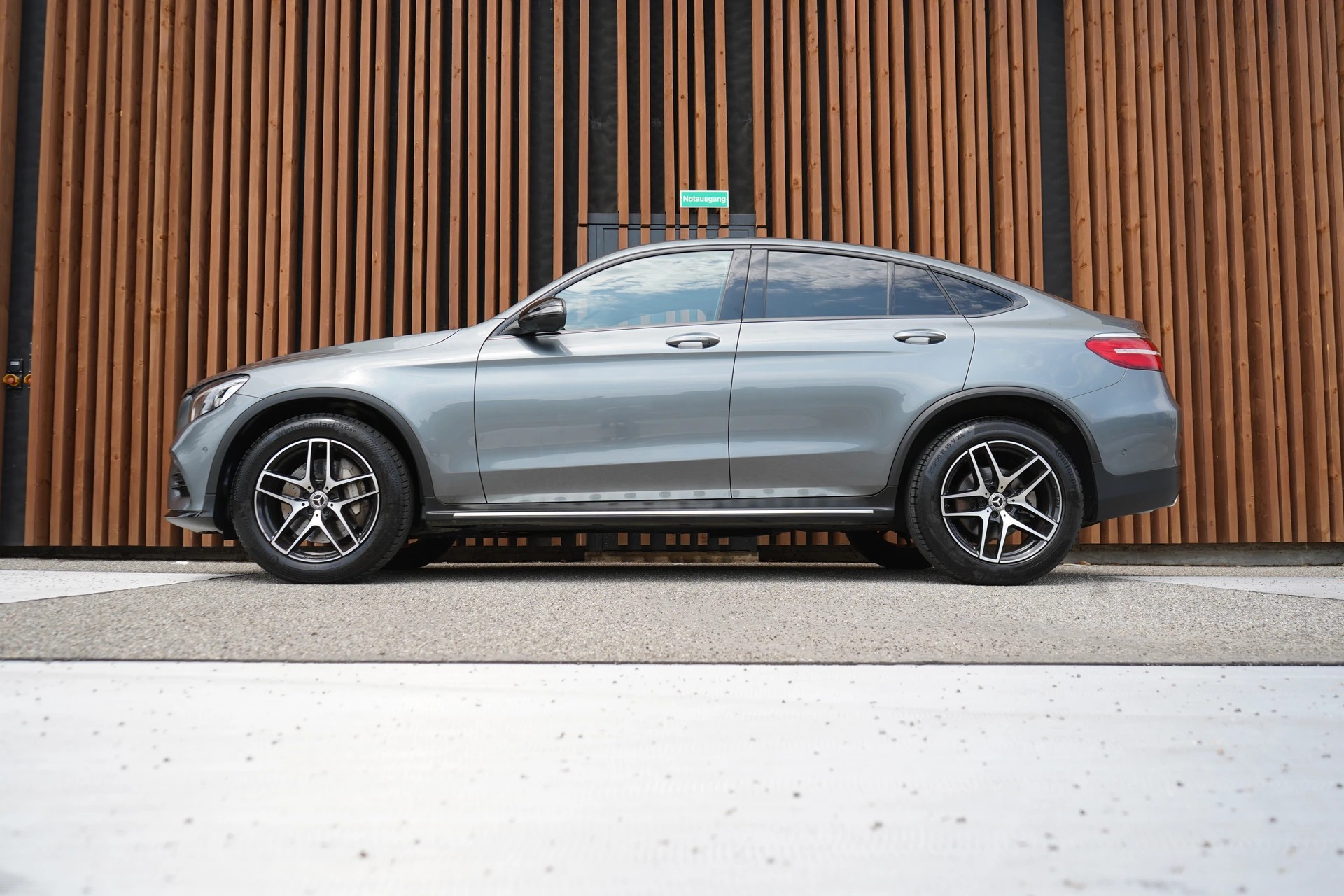 MERCEDES-BENZ GLC COUPÉ 250 AMG LINE NIGHT 4MATIC 9G-TRONIC l 211 PS-image-1