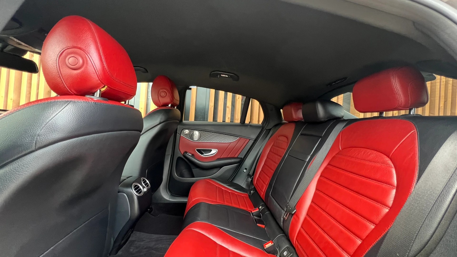MERCEDES-BENZ GLC COUPÉ 250 AMG LINE NIGHT 4MATIC 9G-TRONIC l 211 PS-image-25