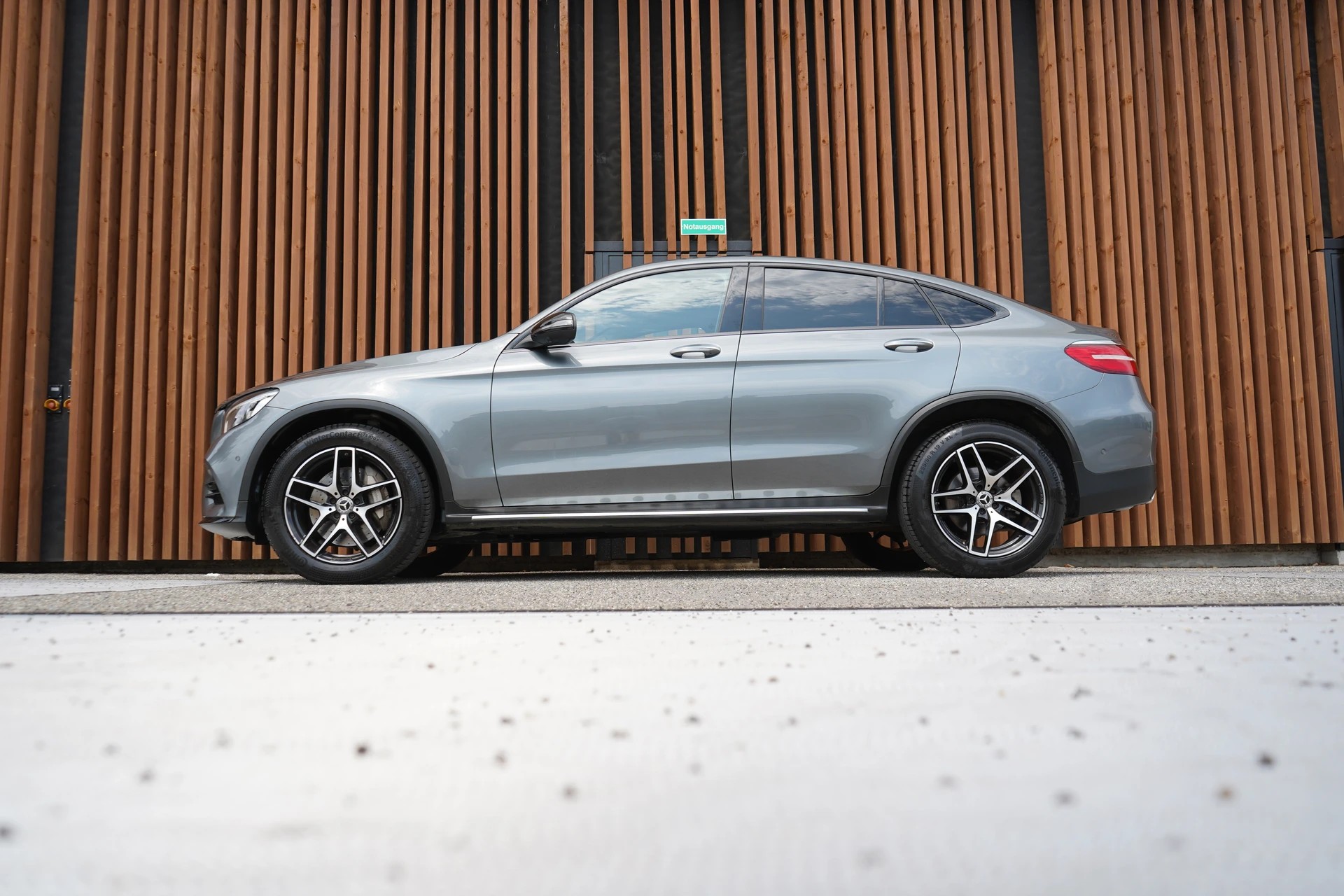 MERCEDES-BENZ GLC COUPÉ 250 AMG LINE NIGHT 4MATIC 9G-TRONIC l 211 PS-image-3