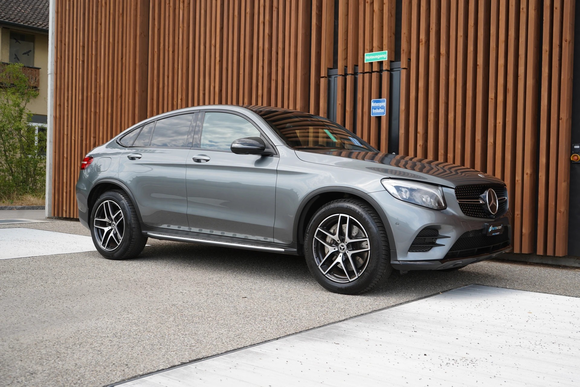 MERCEDES-BENZ GLC COUPÉ 250 AMG LINE NIGHT 4MATIC 9G-TRONIC l 211 PS-image-9