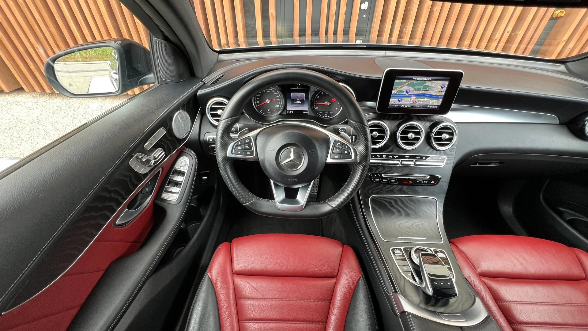 MERCEDES-BENZ GLC COUPÉ 250 AMG LINE NIGHT 4MATIC 9G-TRONIC l 211 PS-image-19