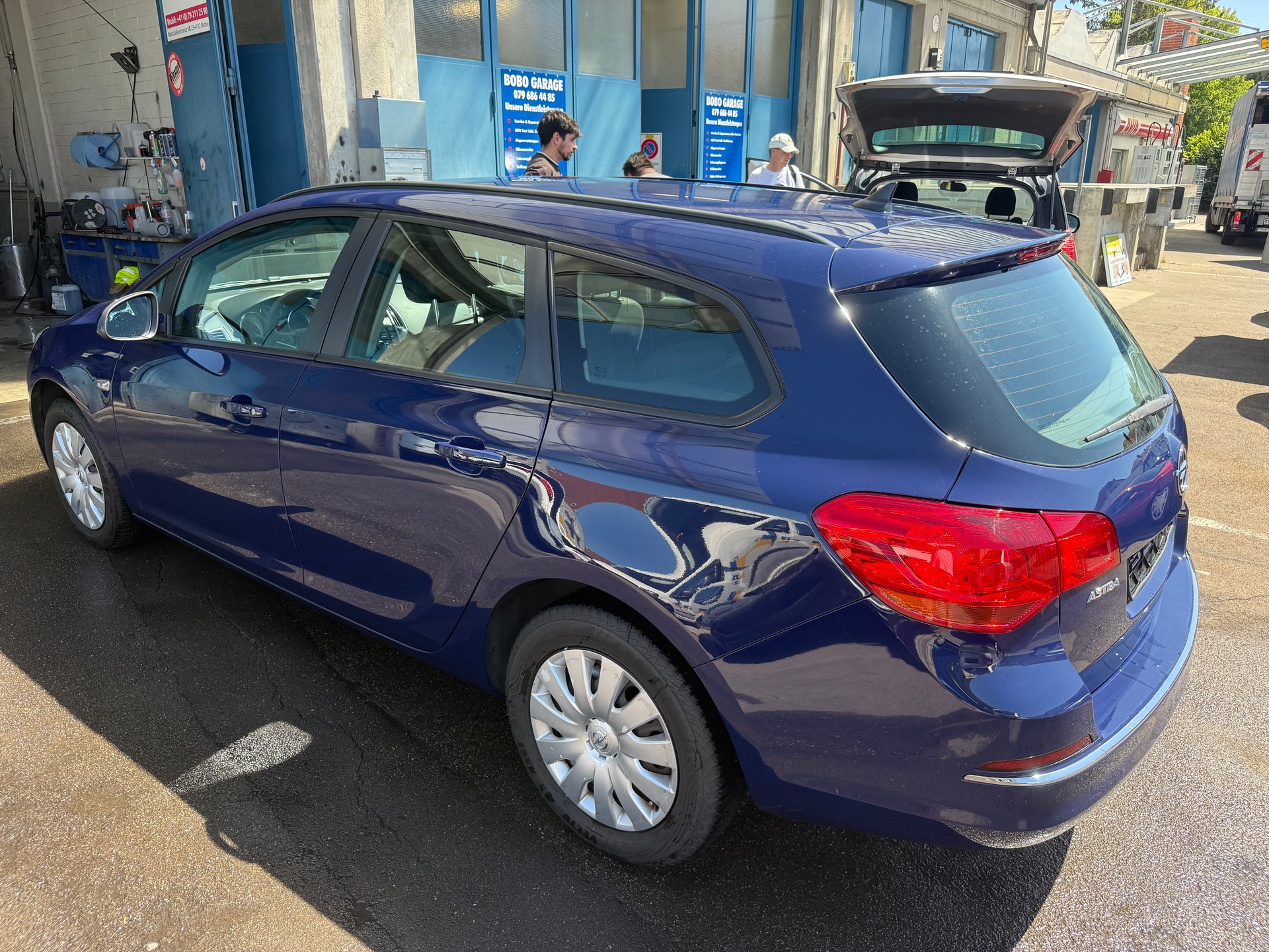 OPEL Astra SportsTourer 1.7 CDTi Cosmo-image-4
