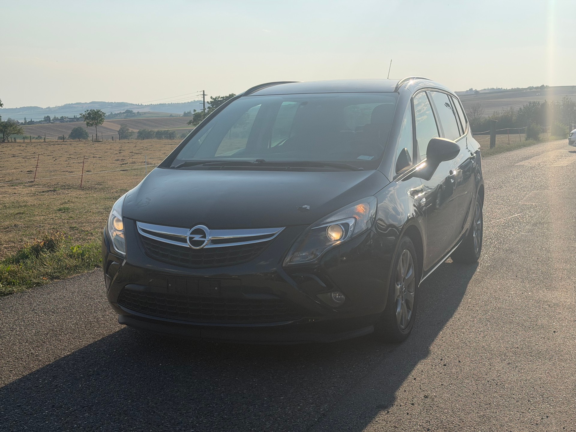 OPEL Zafira Tourer 1.4i 16V Turbo Business Line-image-0