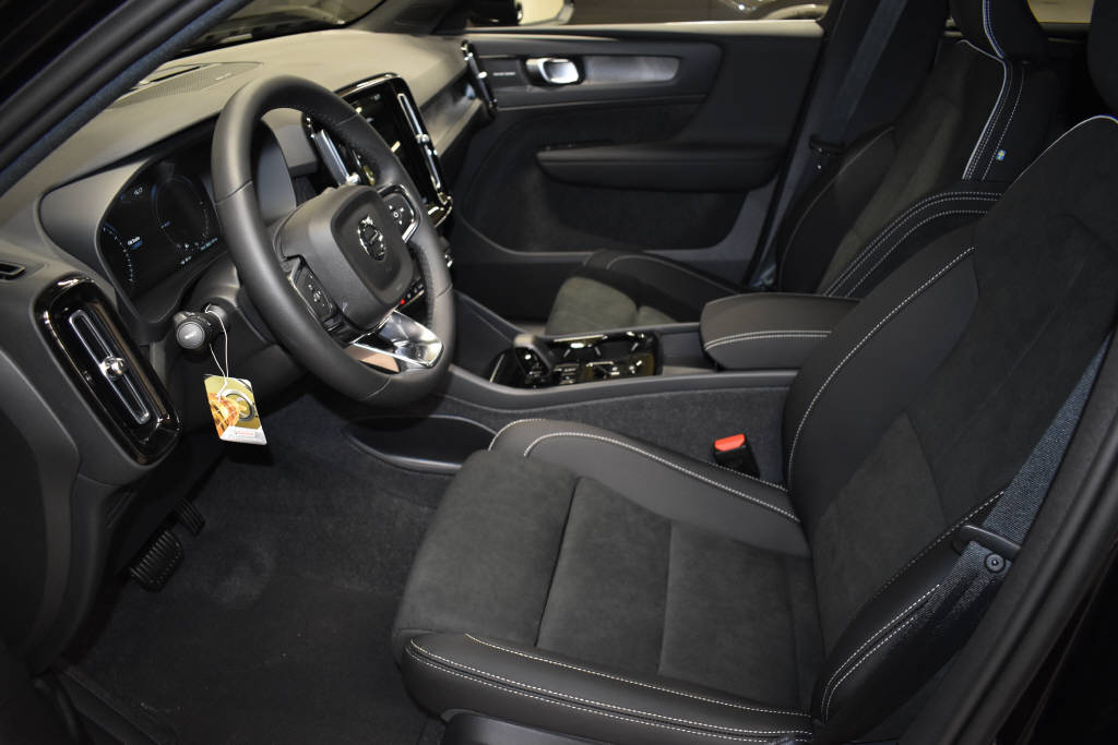 VOLVO XC40 1.5 T5 PiH Ultimate Bright-image-13