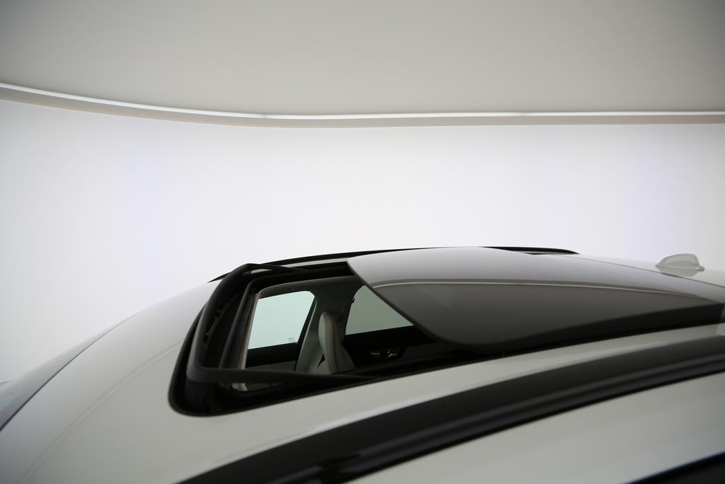 VOLVO XC60 2.0 B5 MH Ultra Dark AWD-image-11