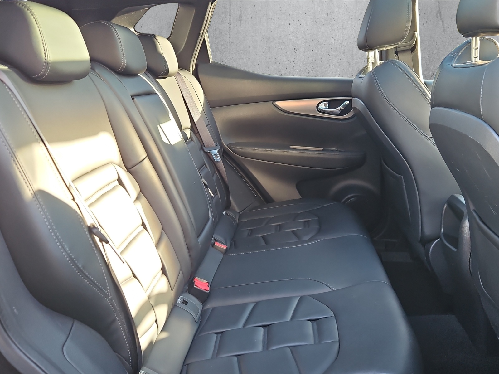 NISSAN Qashqai 1.6 dCi Tekna+ 4x4-image-12