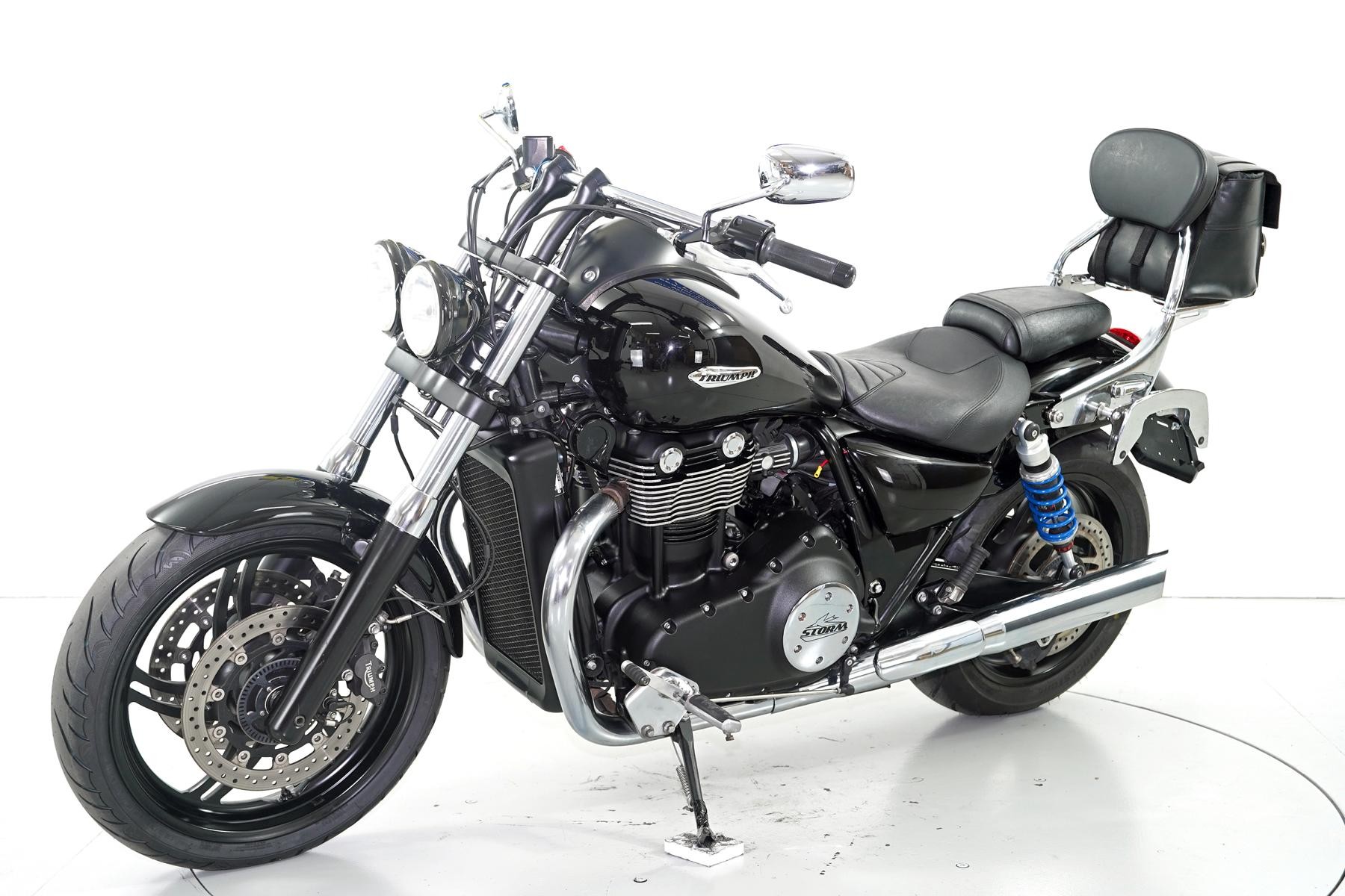 TRIUMPH Thunderbird 1700 ABS-showroom-element-2