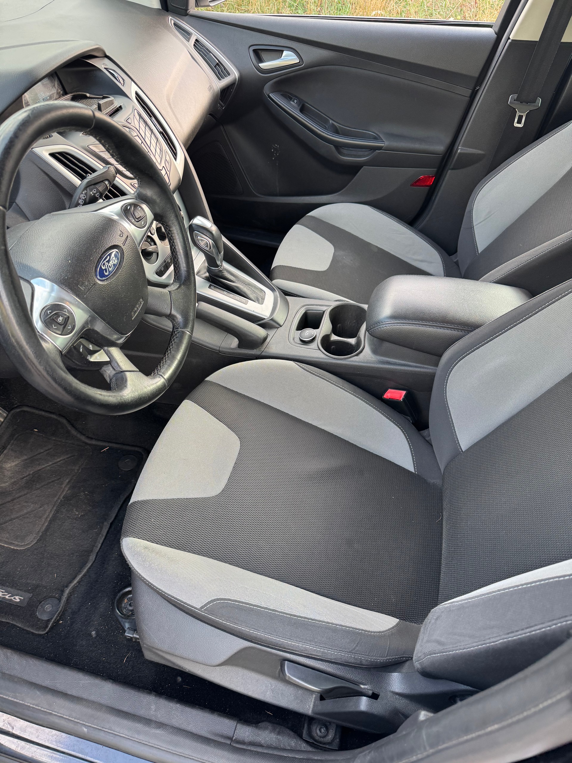 FORD Focus 2.0 TDCi Titanium PowerShift-image-8