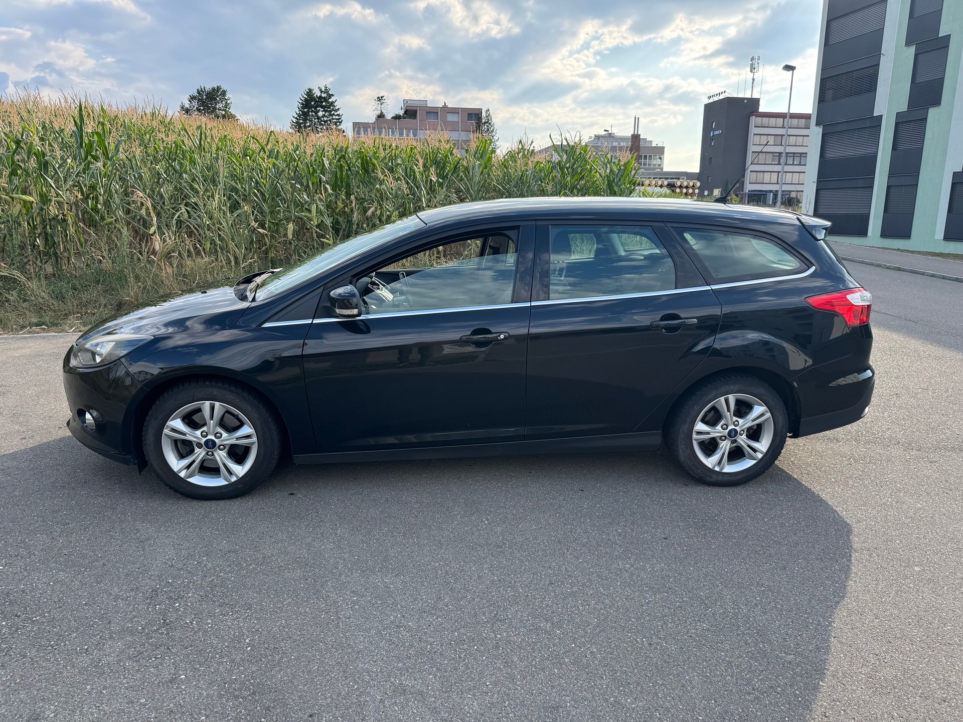 FORD Focus 2.0 TDCi Titanium PowerShift-image-6