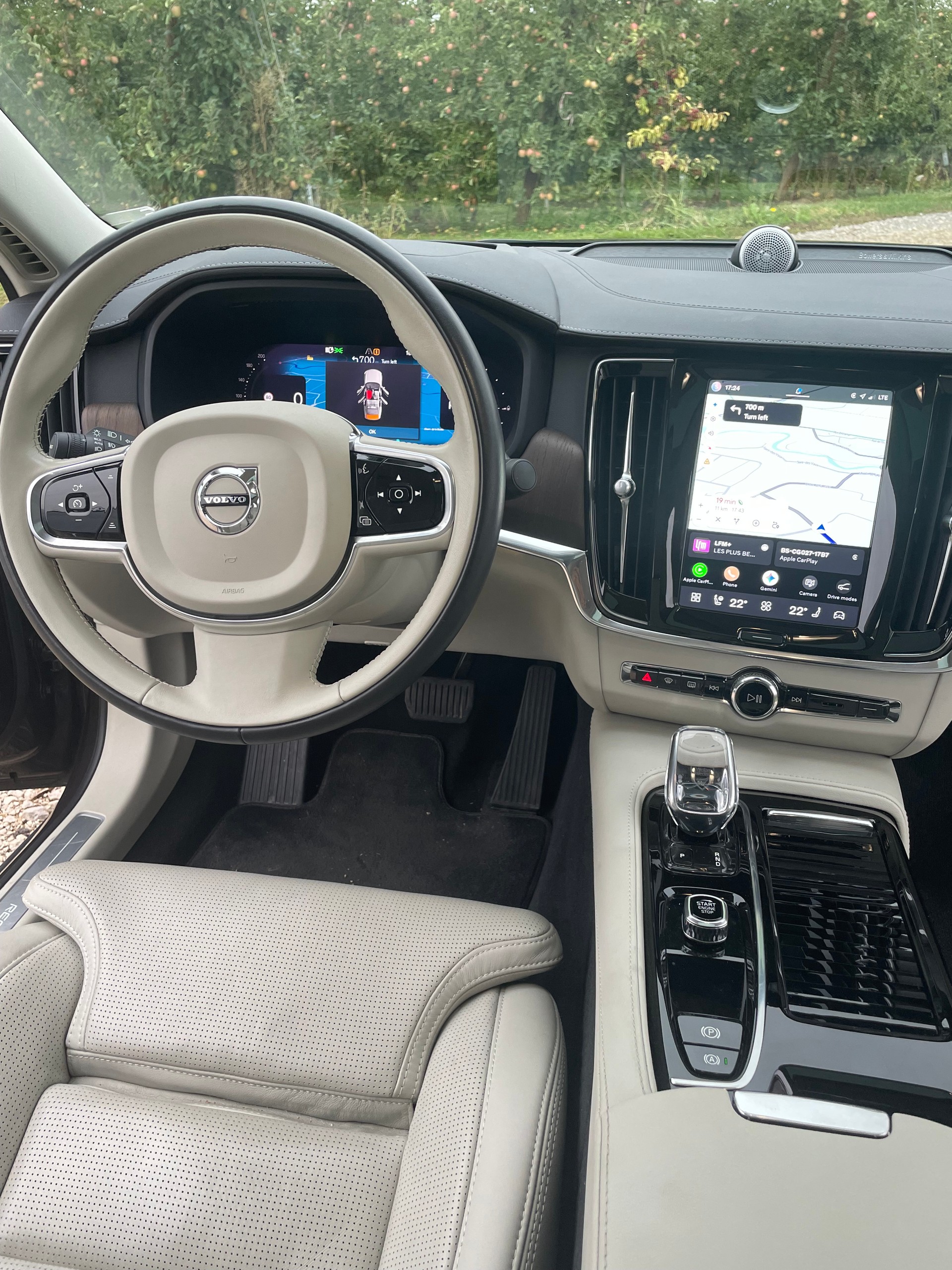 VOLVO 2.0 T8 TE Inscription eAWD-image-12