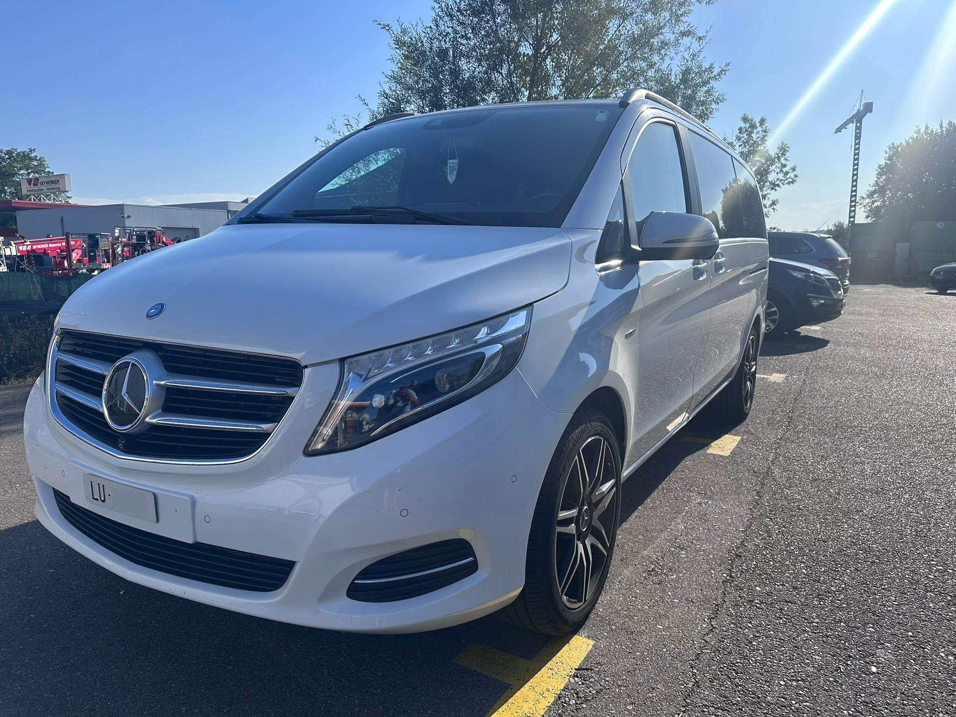 MERCEDES-BENZ V 250 d BlueTec lang 4matic-image-0