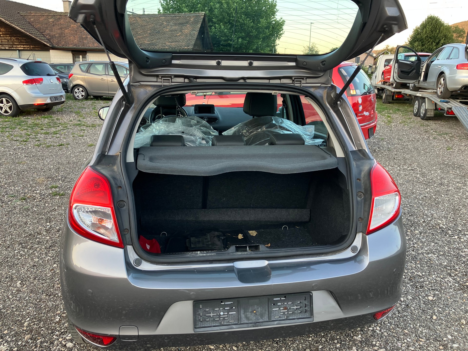 RENAULT Clio 1.2 16V Turbo Night&Day-image-8