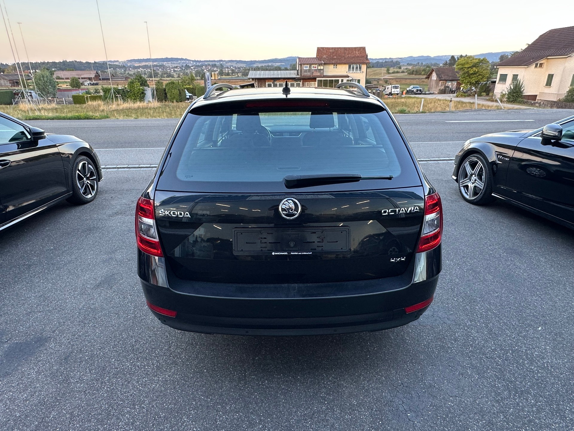SKODA Octavia Combi 2.0 TDI Ambition 4x4-image-3