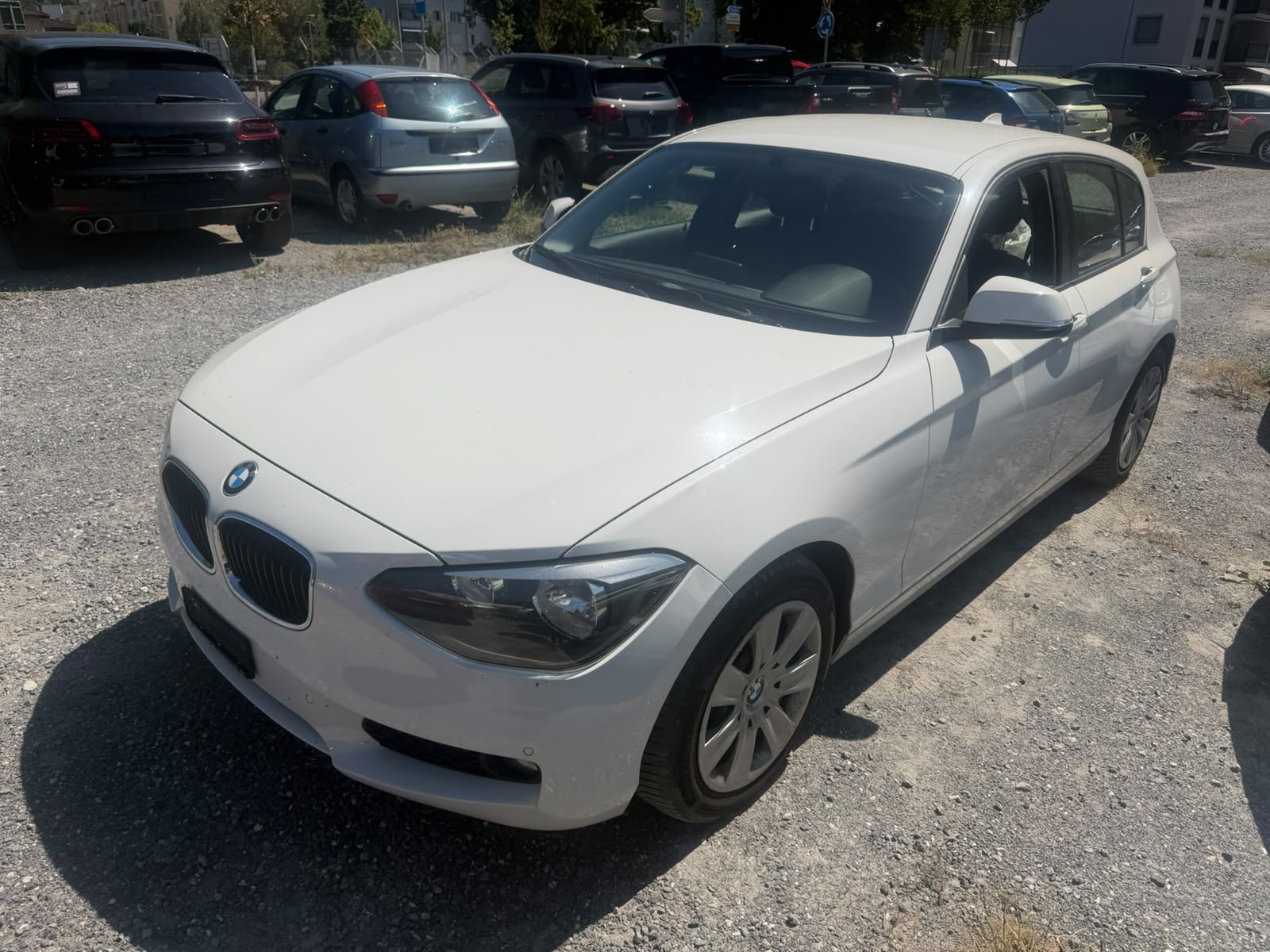 BMW 118d xDrive-image-7