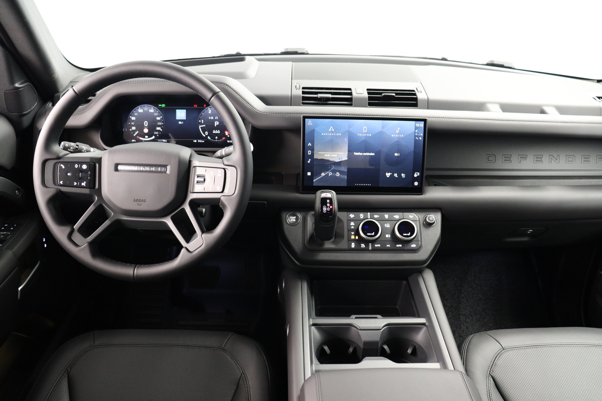 LAND ROVER Defender 110 3.0 D I6 250 X-Dynamic SE mit AHK-image-9