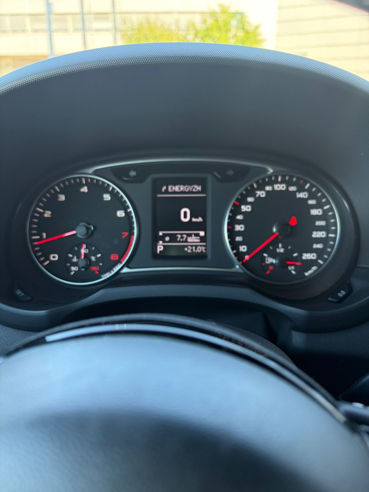 AUDI 1.4 TFSI Ambition S-Tronic-image-3