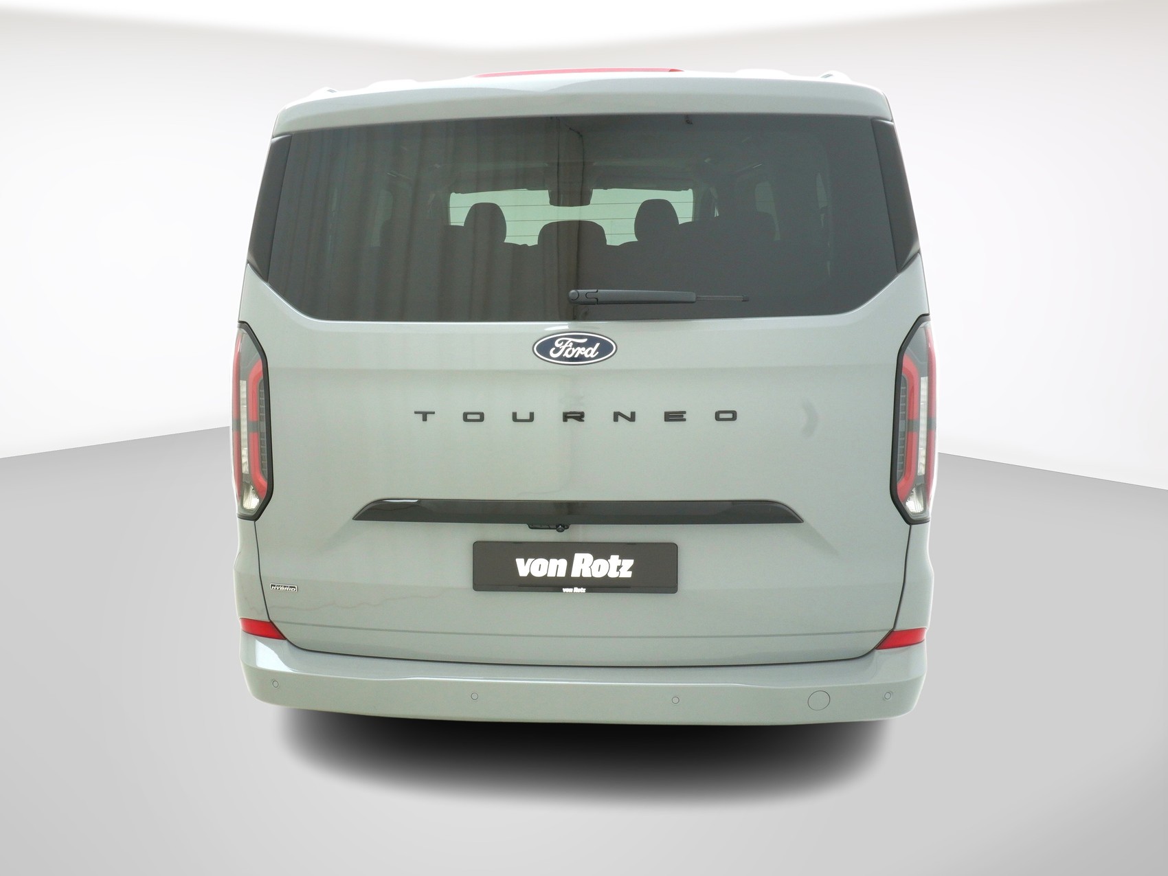 FORD Tourneo Custom L1 2.5 Plug-in-Hybrid Titanium X-showroom-element-2