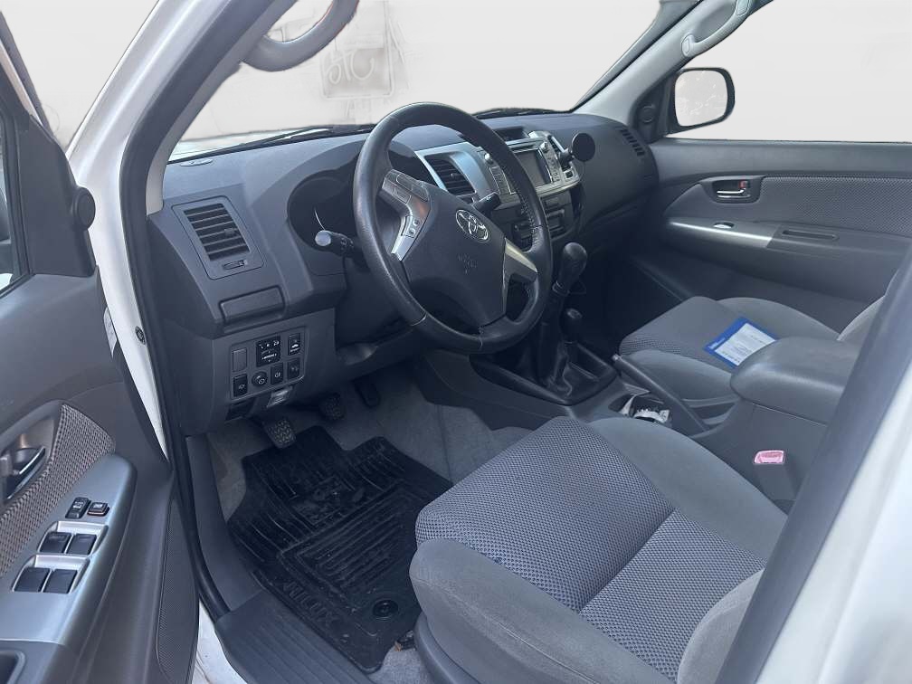 TOYOTA Hilux Double Cab.-Pick-up 3.0-4D Linea Sol-image-7