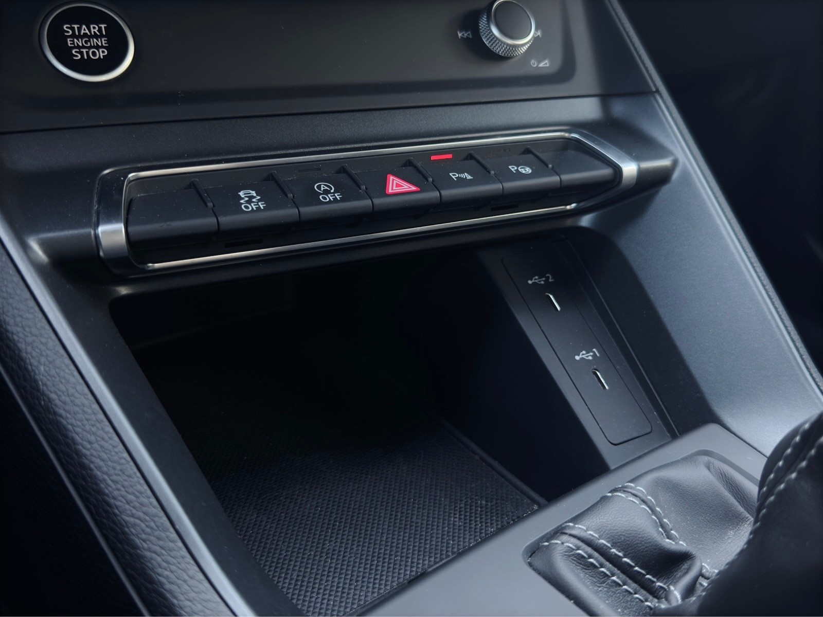 AUDI Q3 35 TDI quattro S-tronic-image-19