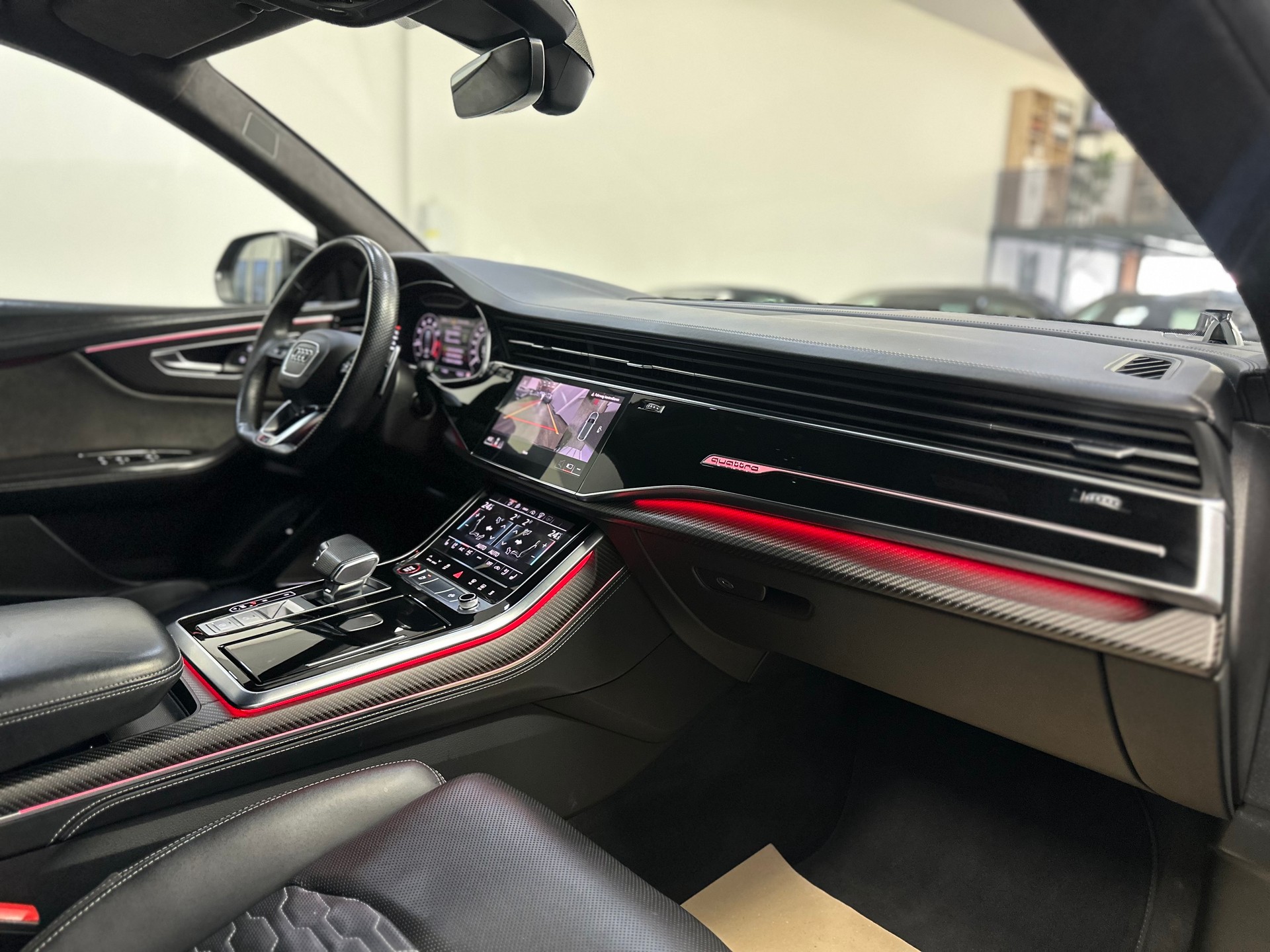 AUDI RSQ8 quattro tiptronic-image-12