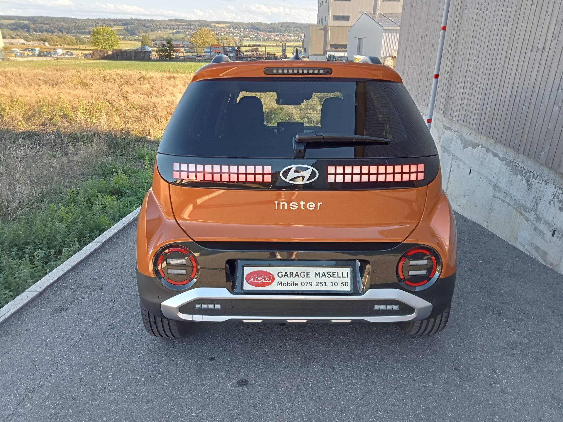 HYUNDAI Inster 49kWh Amplia-image-4