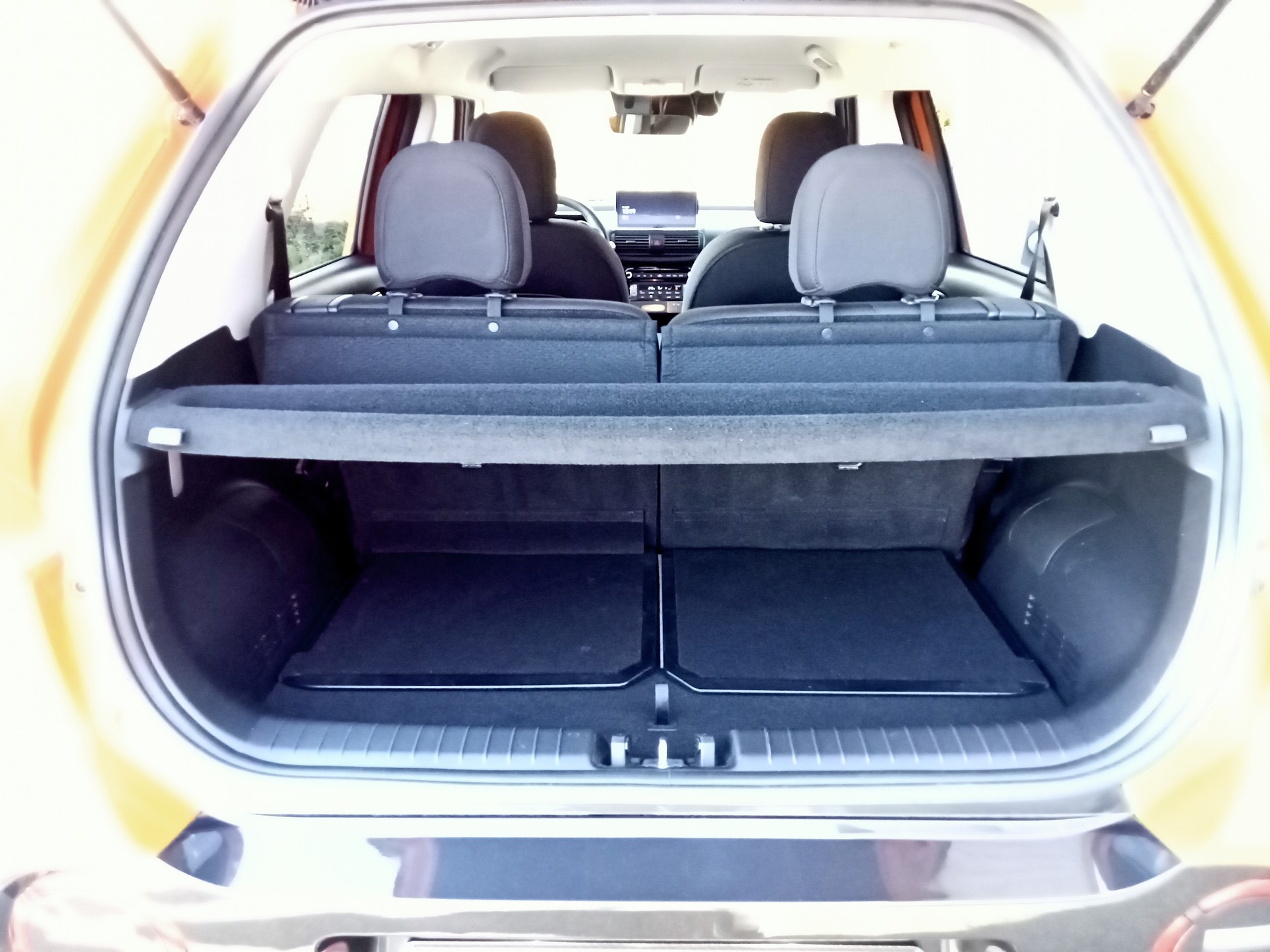 HYUNDAI Inster 49kWh Amplia-image-14