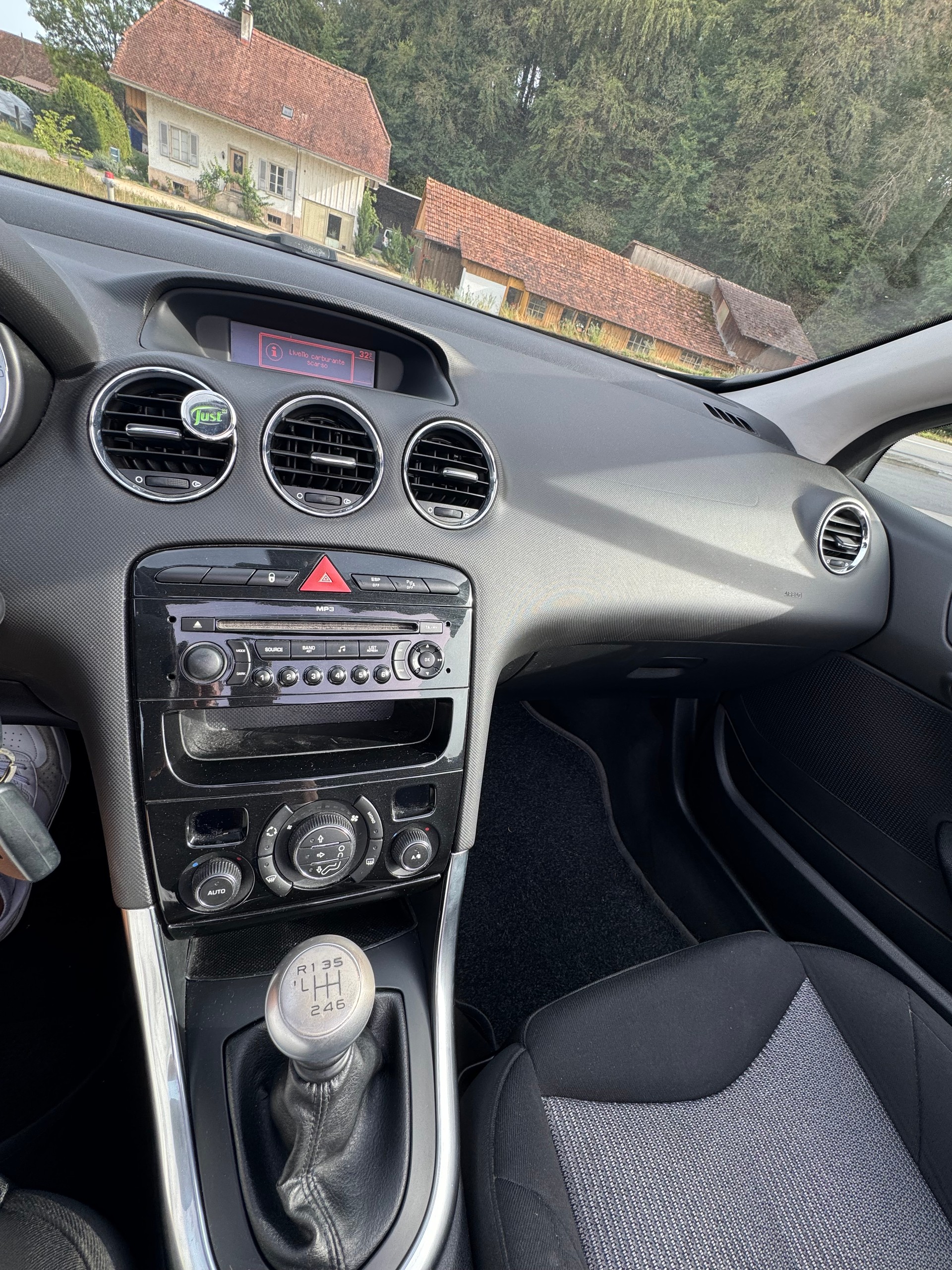 PEUGEOT 308 CC 1.6 16V Turbo Platinum-image-4